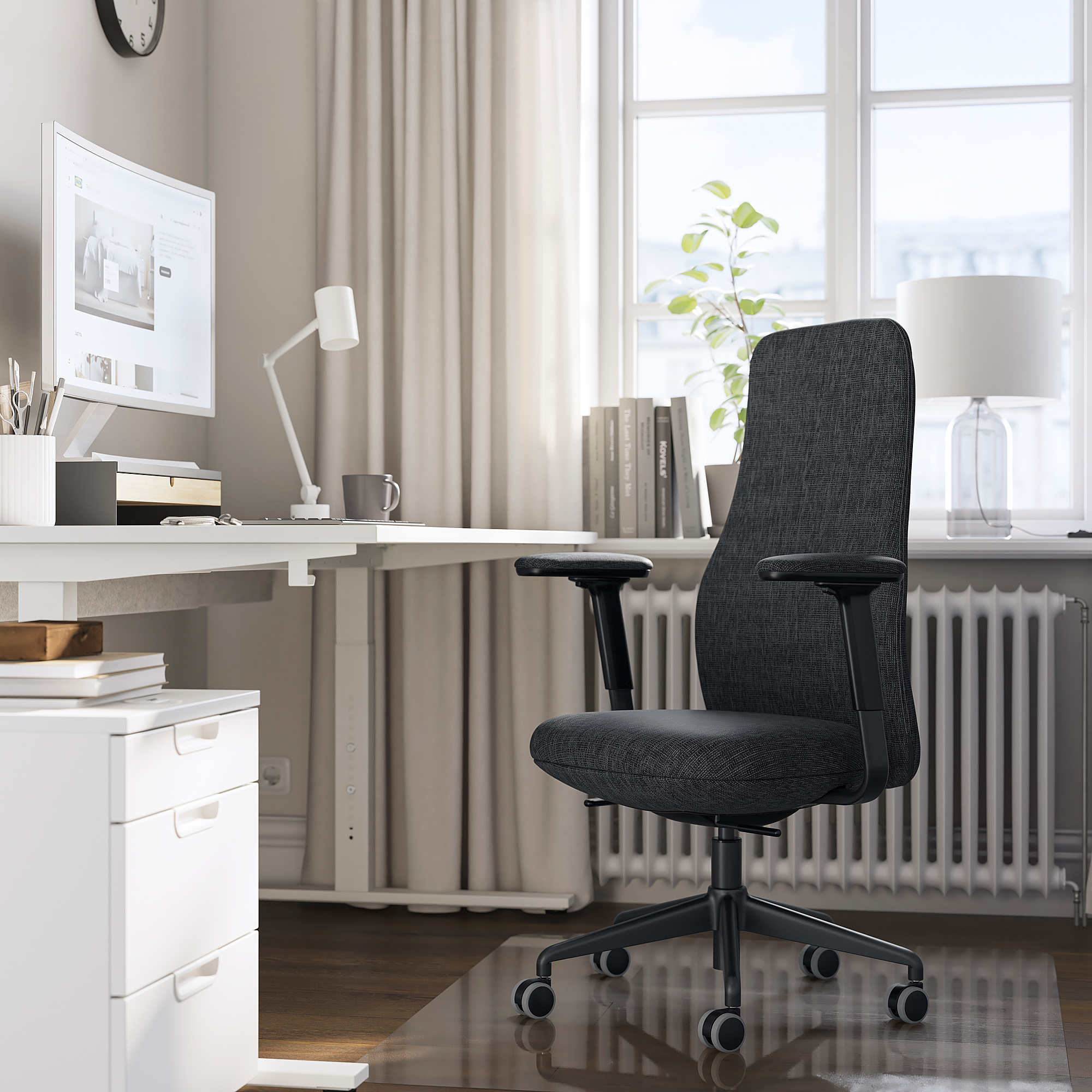 GRÖNFJÄLL office chair with armrests