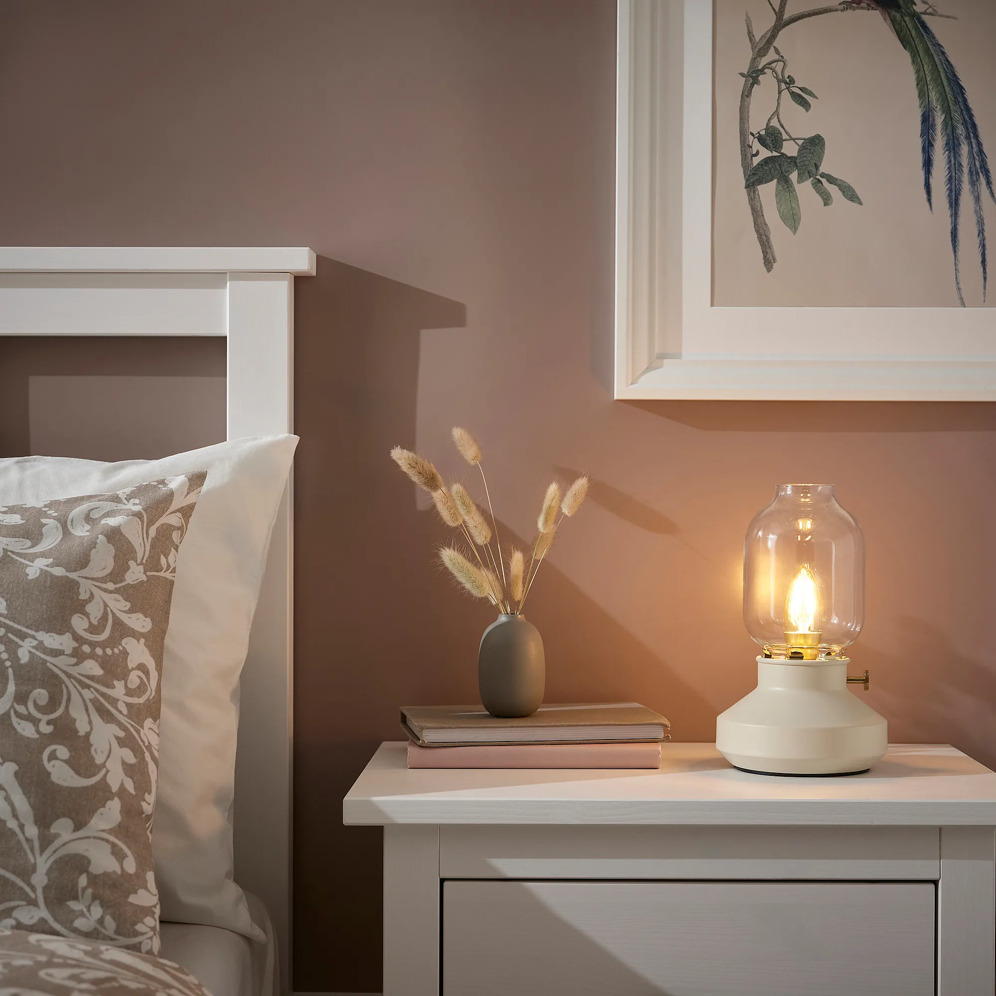 TÄRNABY table lamp