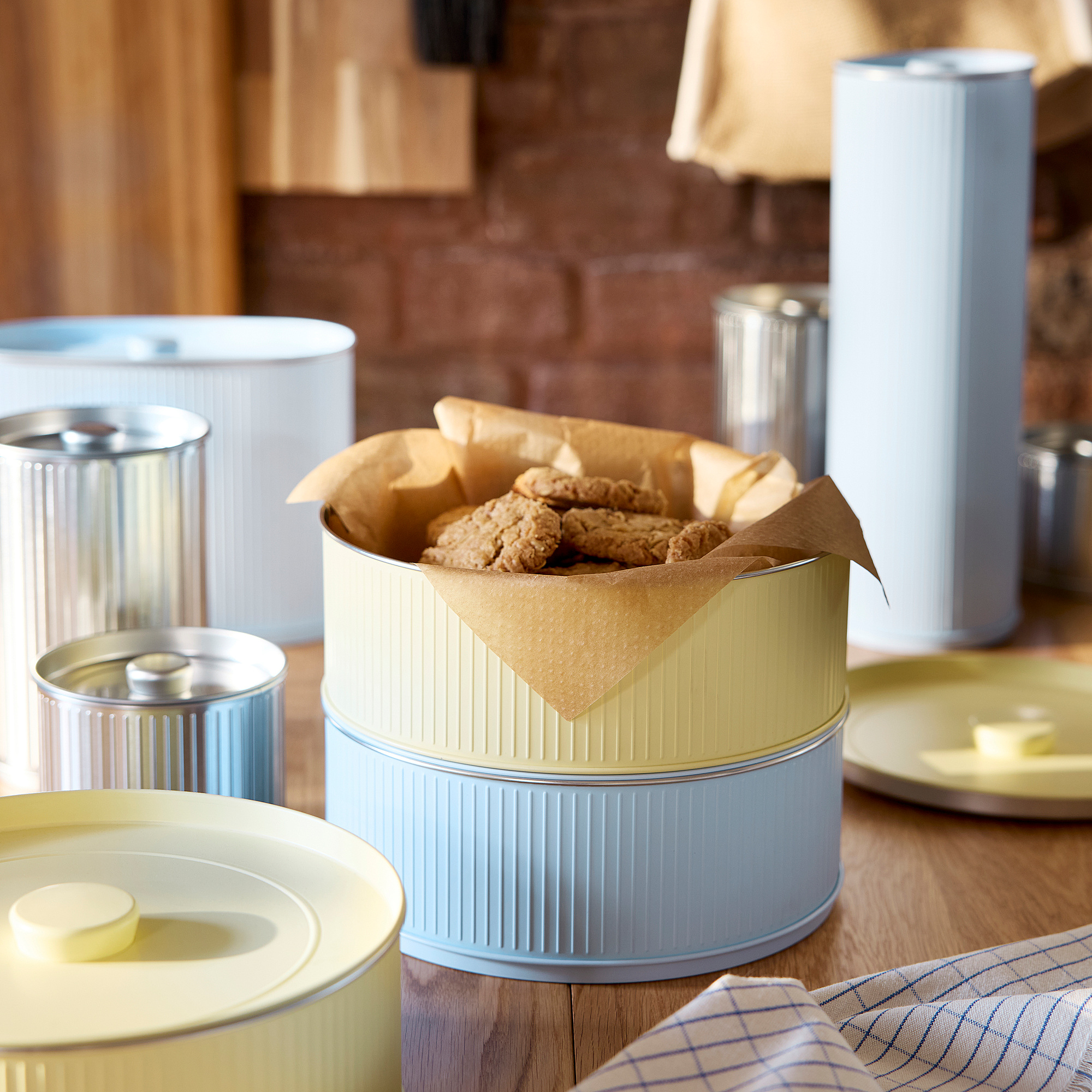 BETTHAJ tin with lid