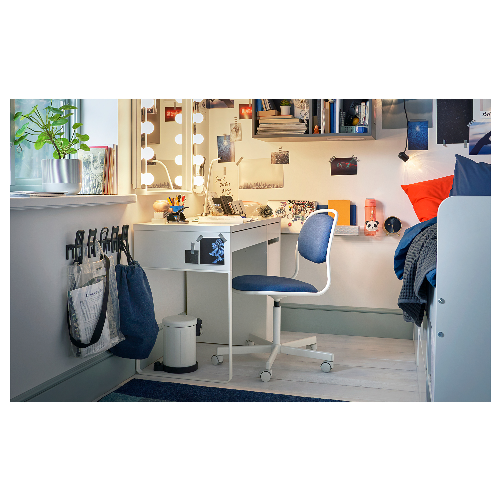 MICKE desk