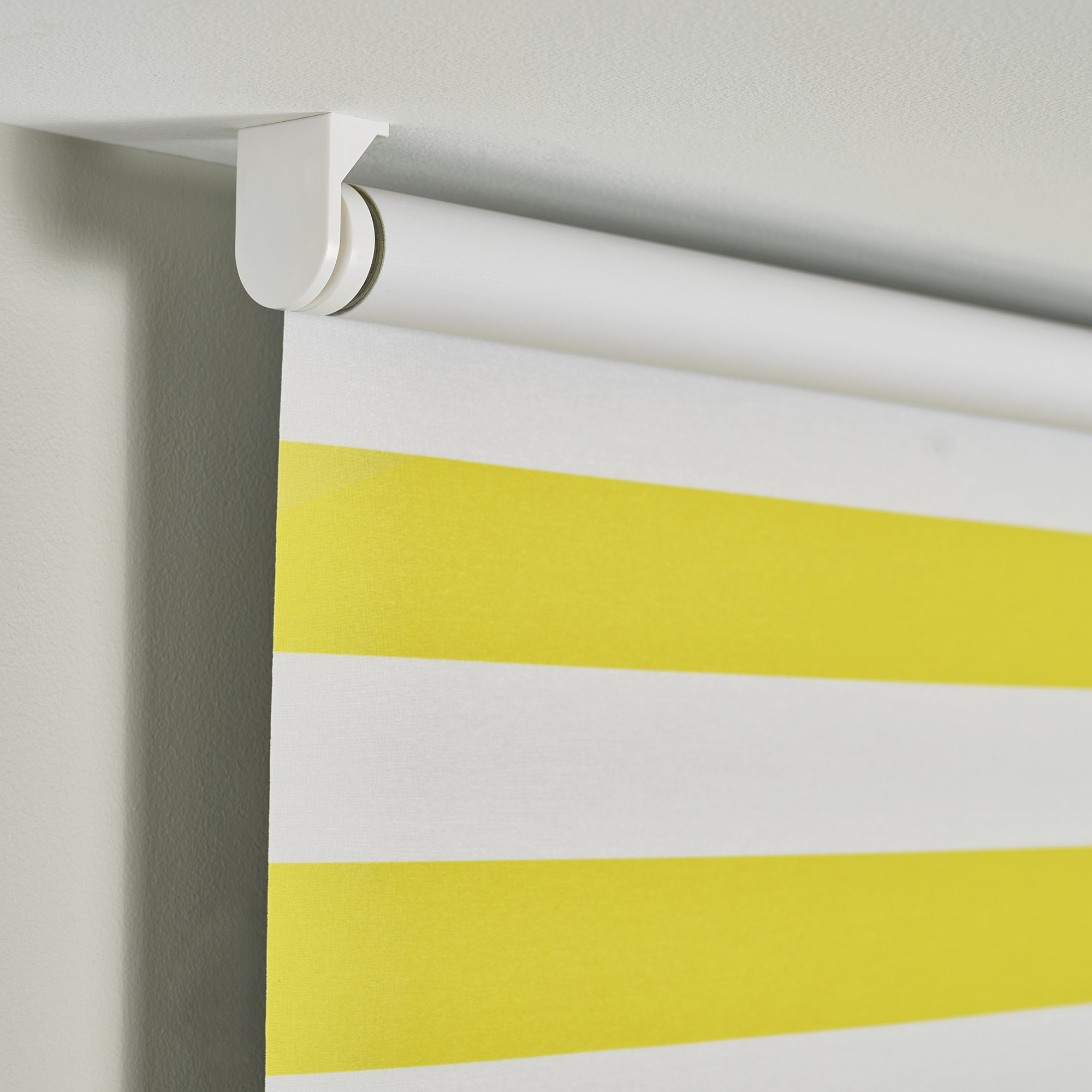 FRIDANS block-out roller blind