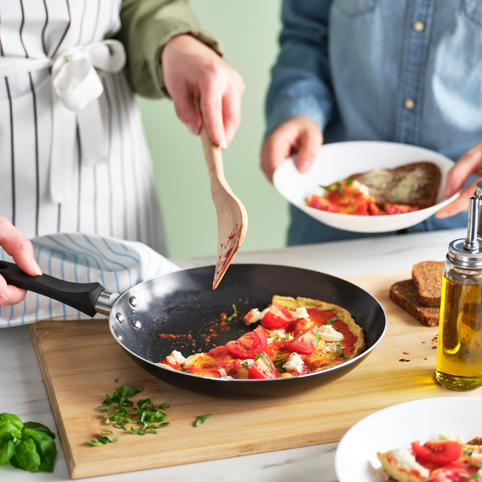TAGGHAJ frying pan