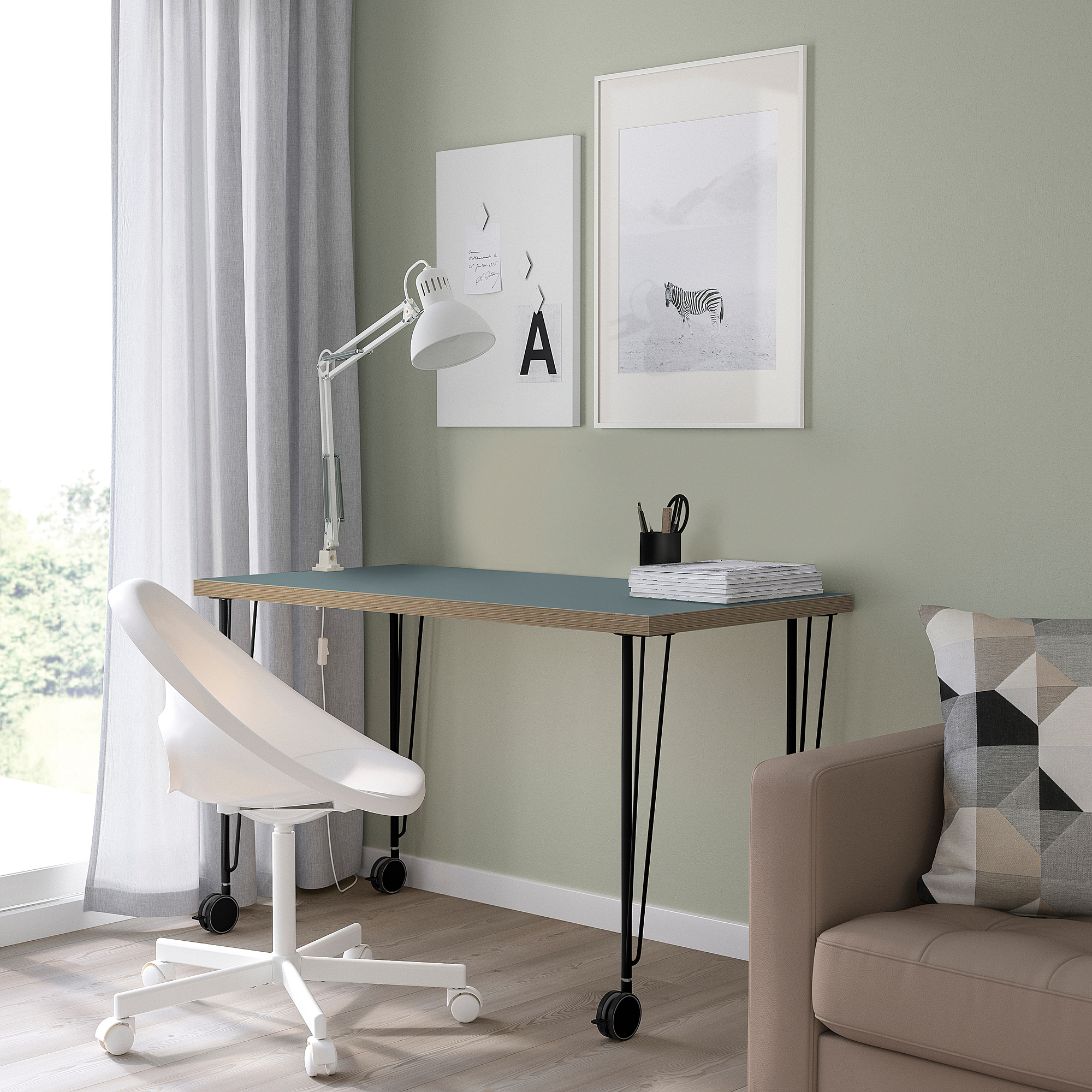 LAGKAPTEN/KRILLE desk