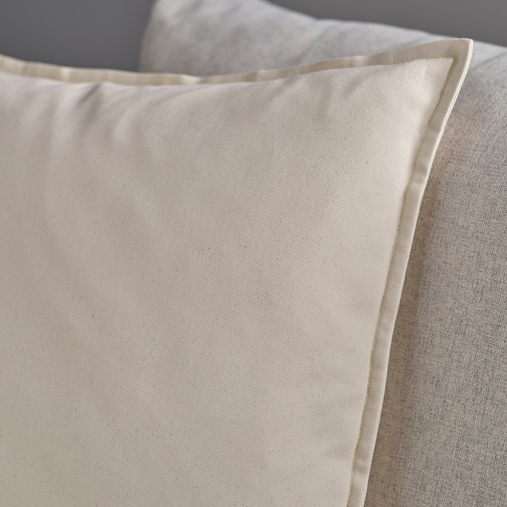 GURLI cushion cover