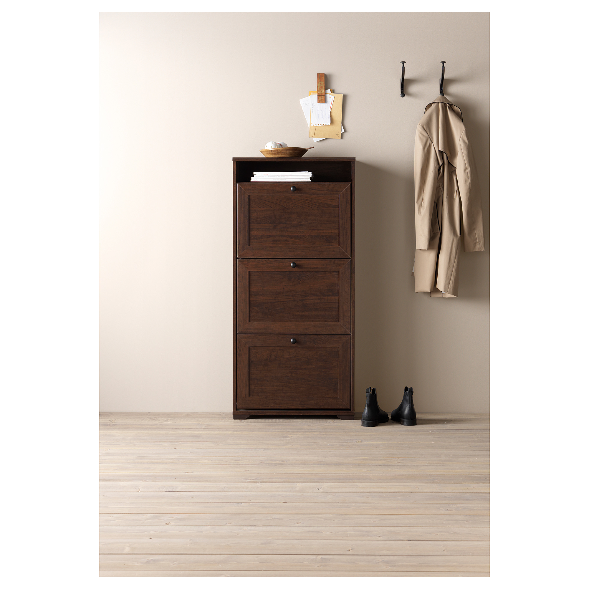 BRUSALI shoe cabinet with 3 compartments