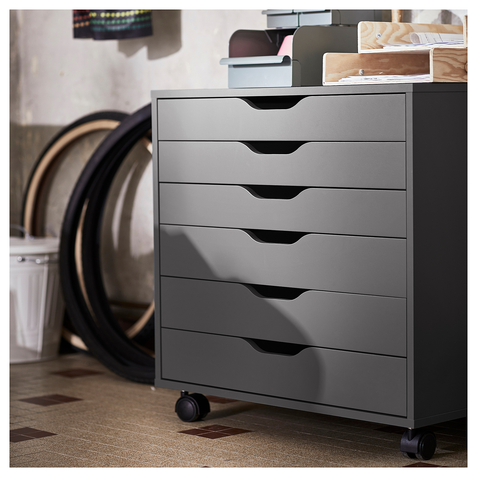 ALEX drawer unit on castors