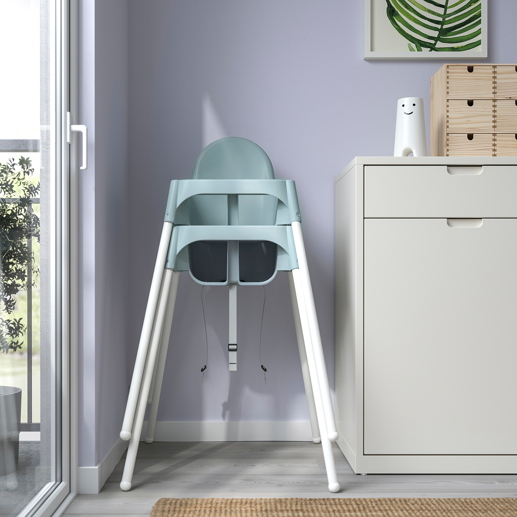 ANTILOP highchair with safety belt