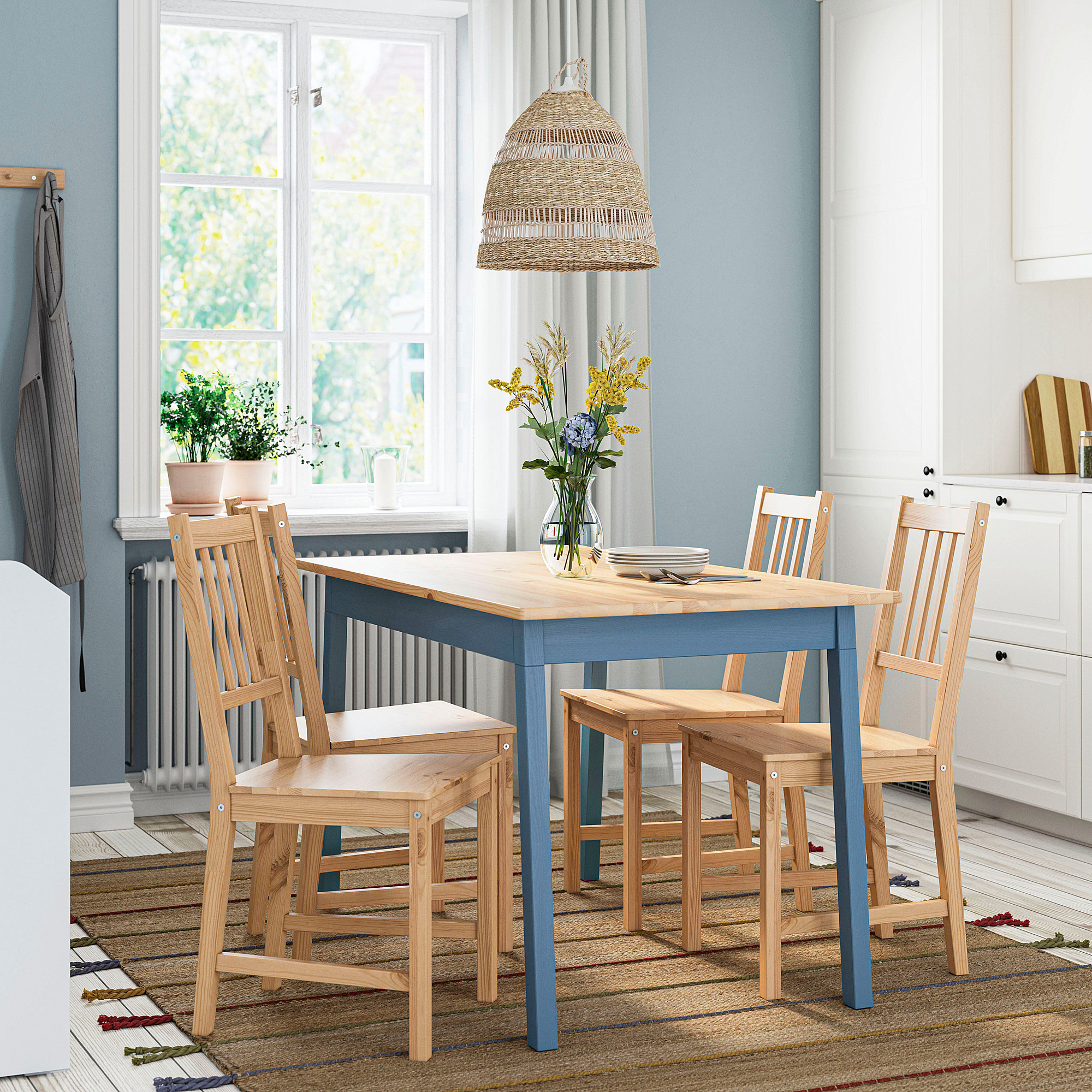 PINNTORP table and 4 chairs
