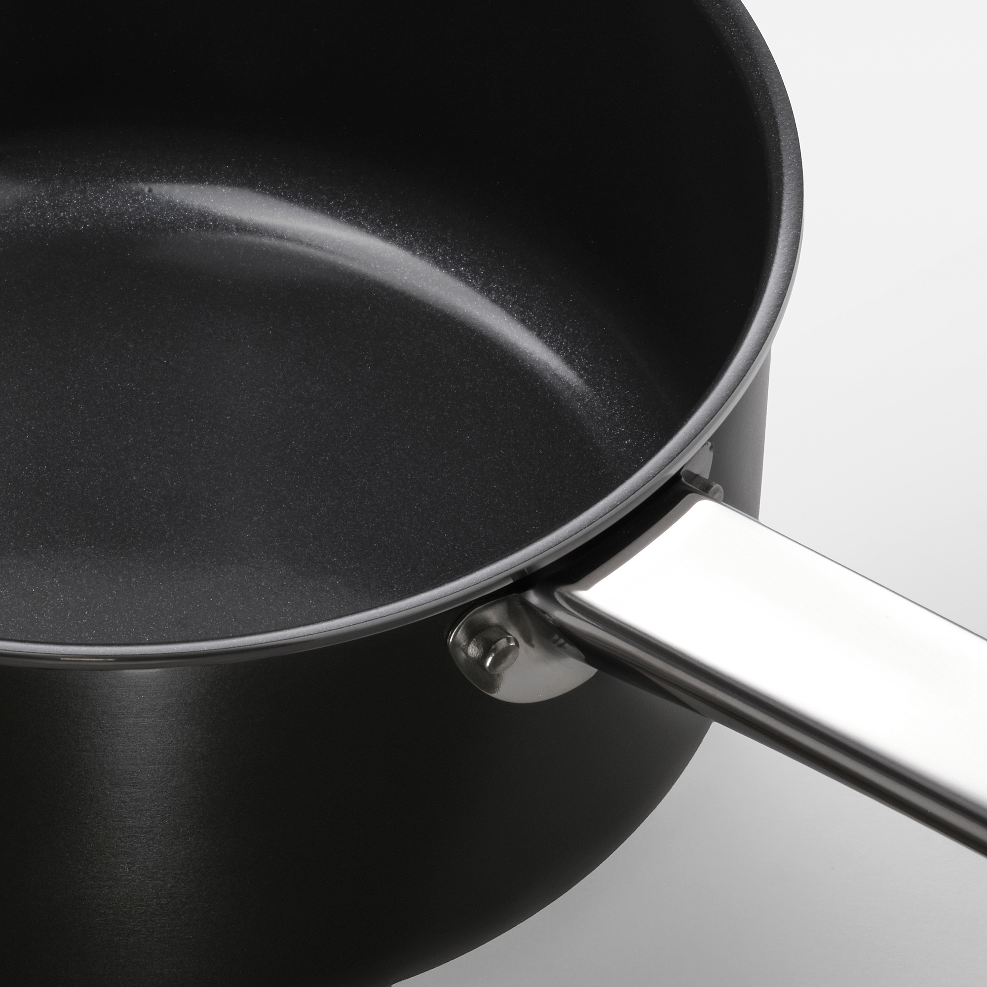 GULDÖRING saucepan with lid