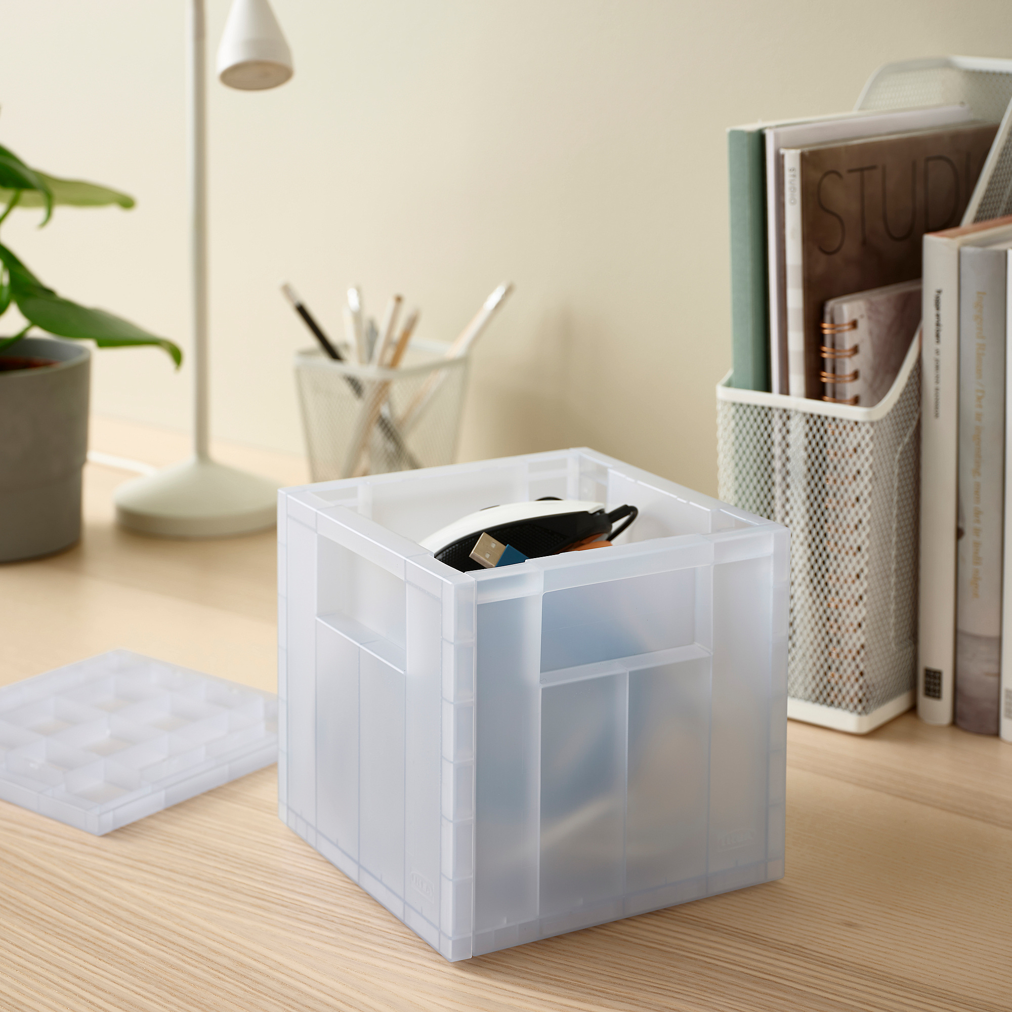 PANSARTAX storage box with lid