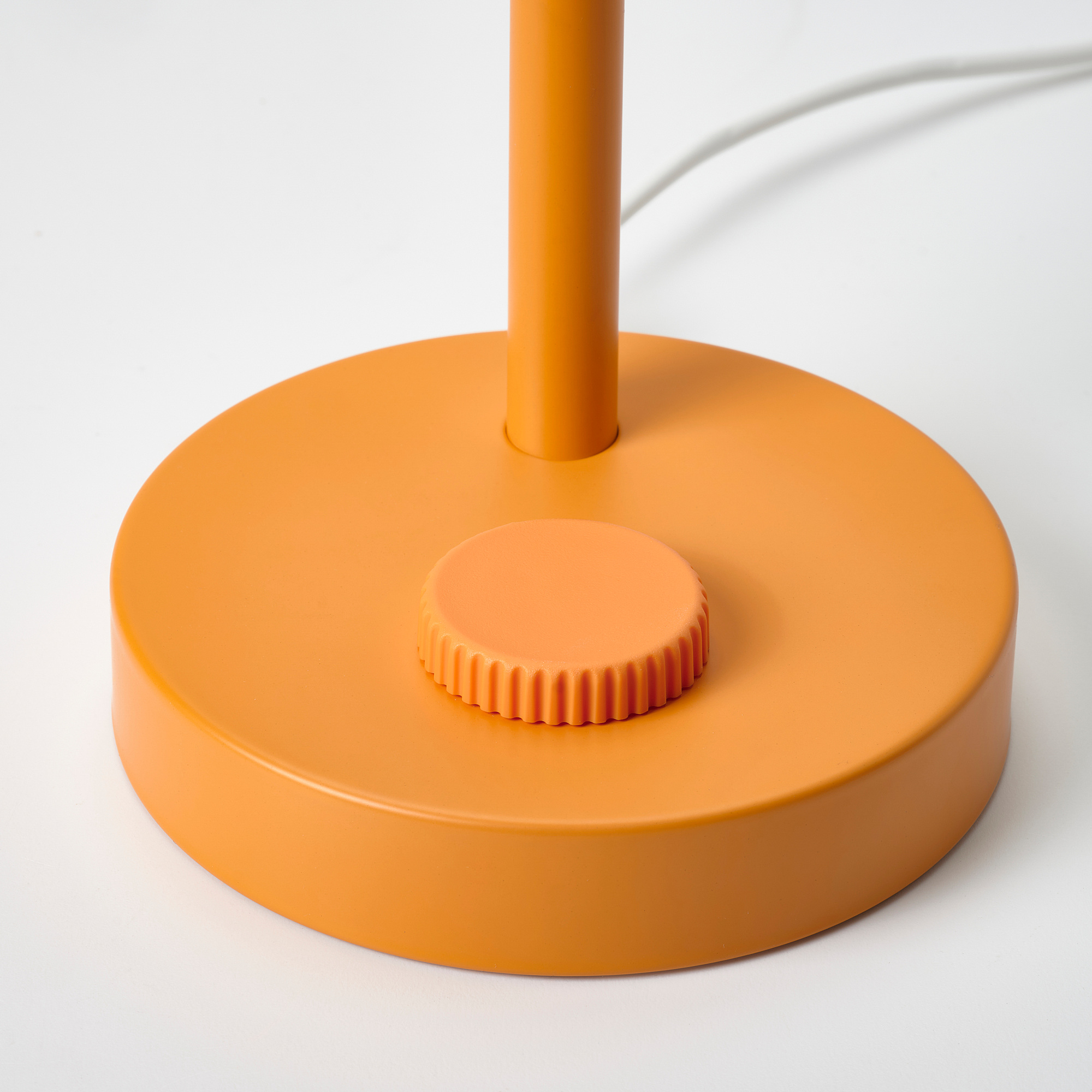 KORVSNÖRE LED檯燈