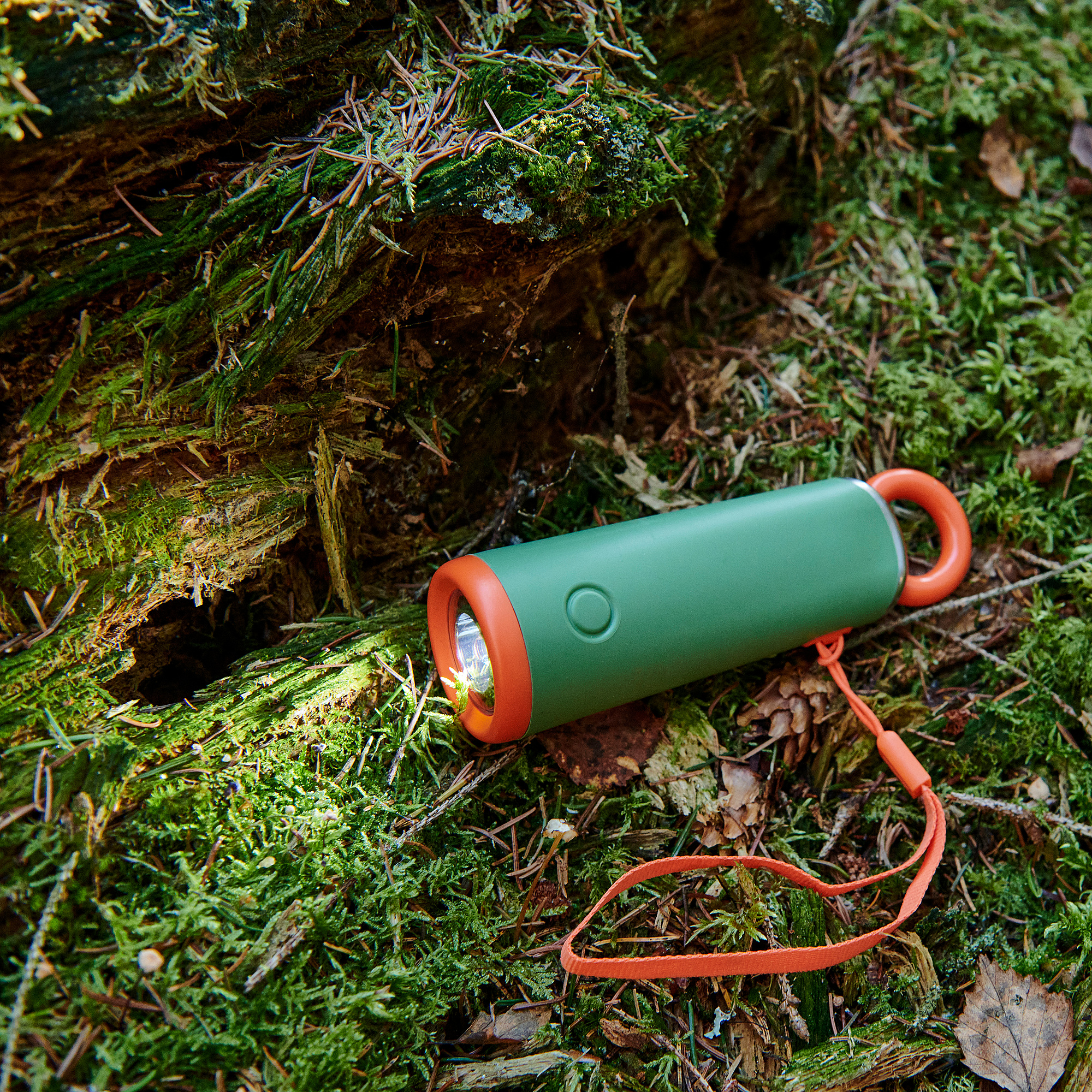MAJBAGGE hand-powered LED torch