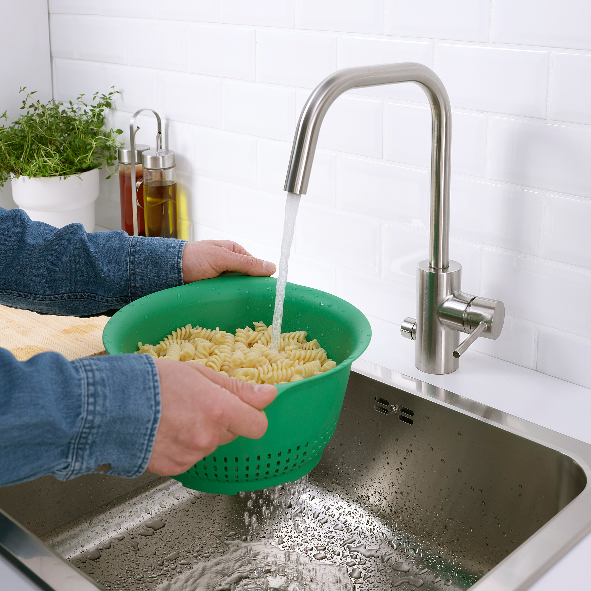 UPPFYLLD colander