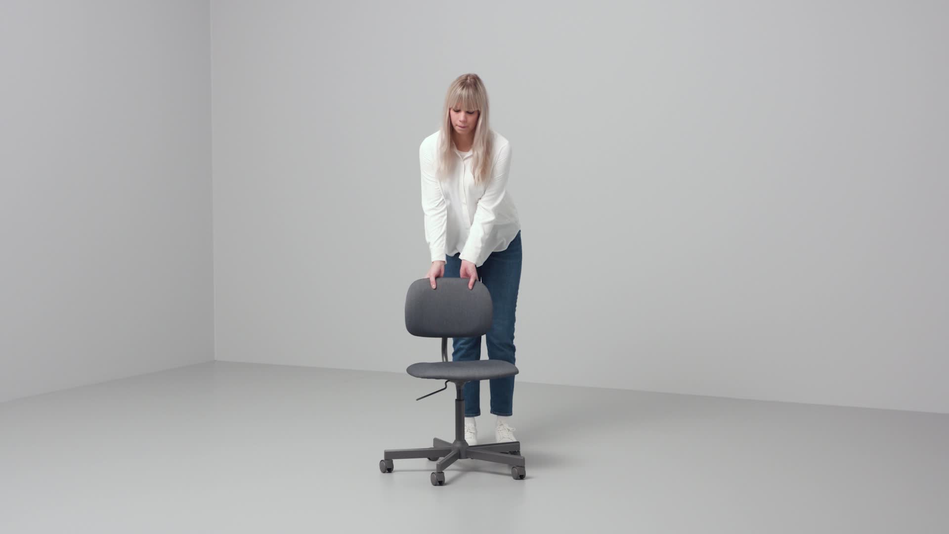 BLECKBERGET swivel chair Idekulla beige IKEA Taiwan Online