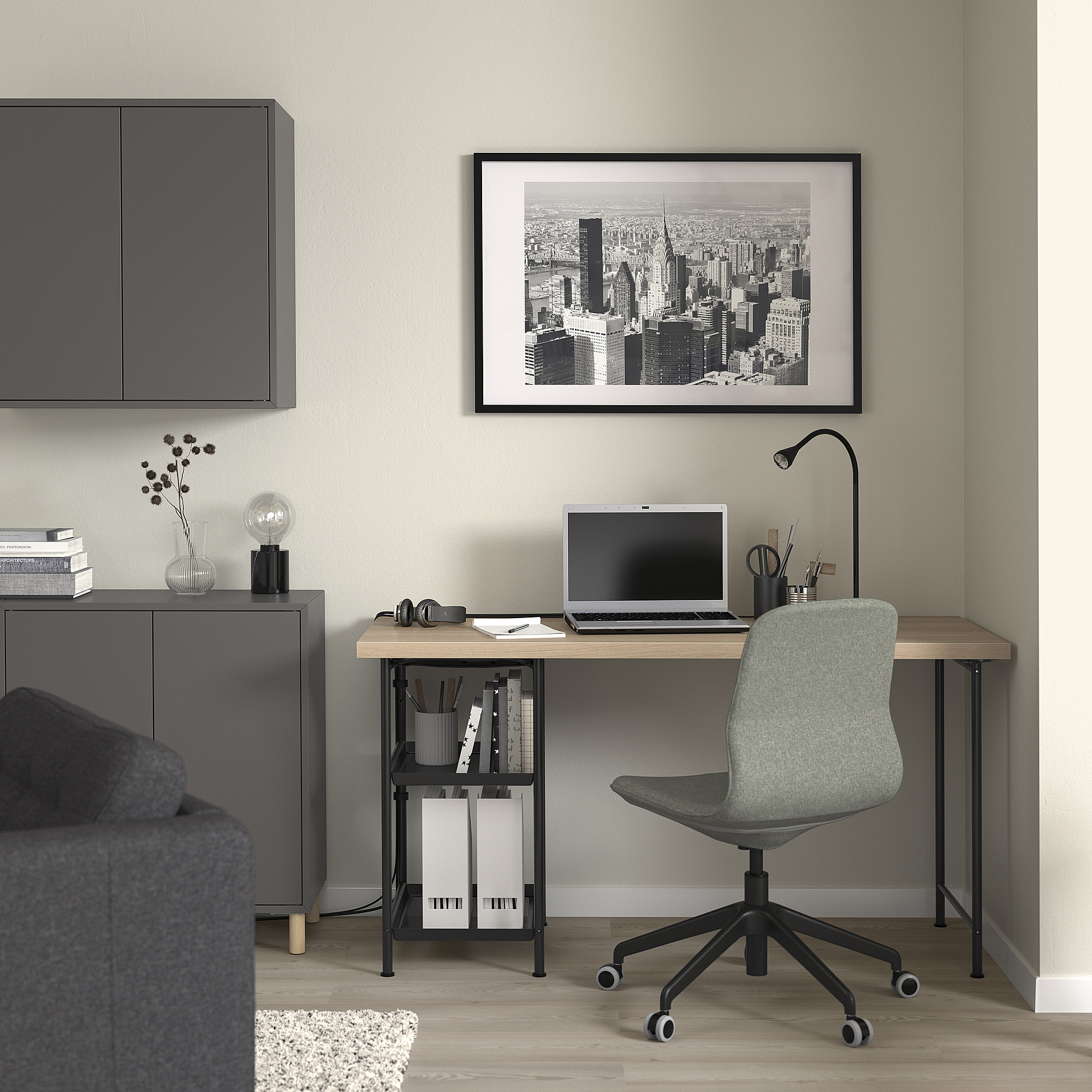 LAGKAPTEN/SPÄND desk