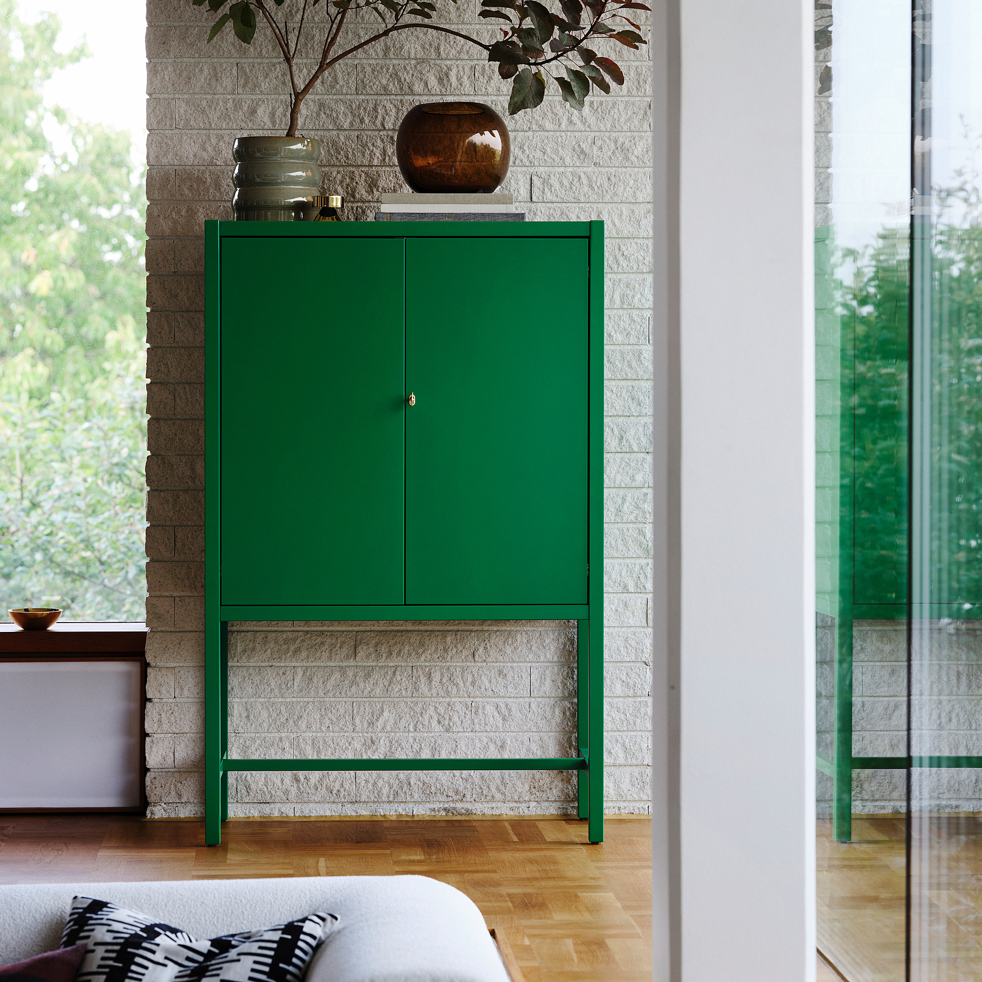 STOCKHOLM 2025 cabinet with 2 doors