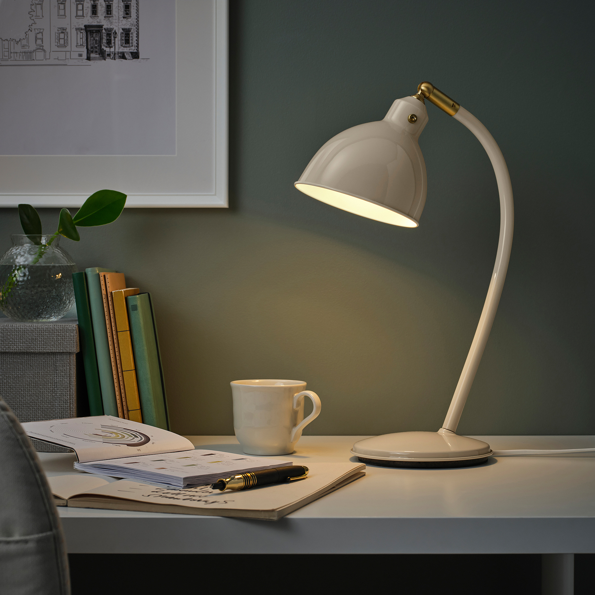 RÖDFLIK desk lamp