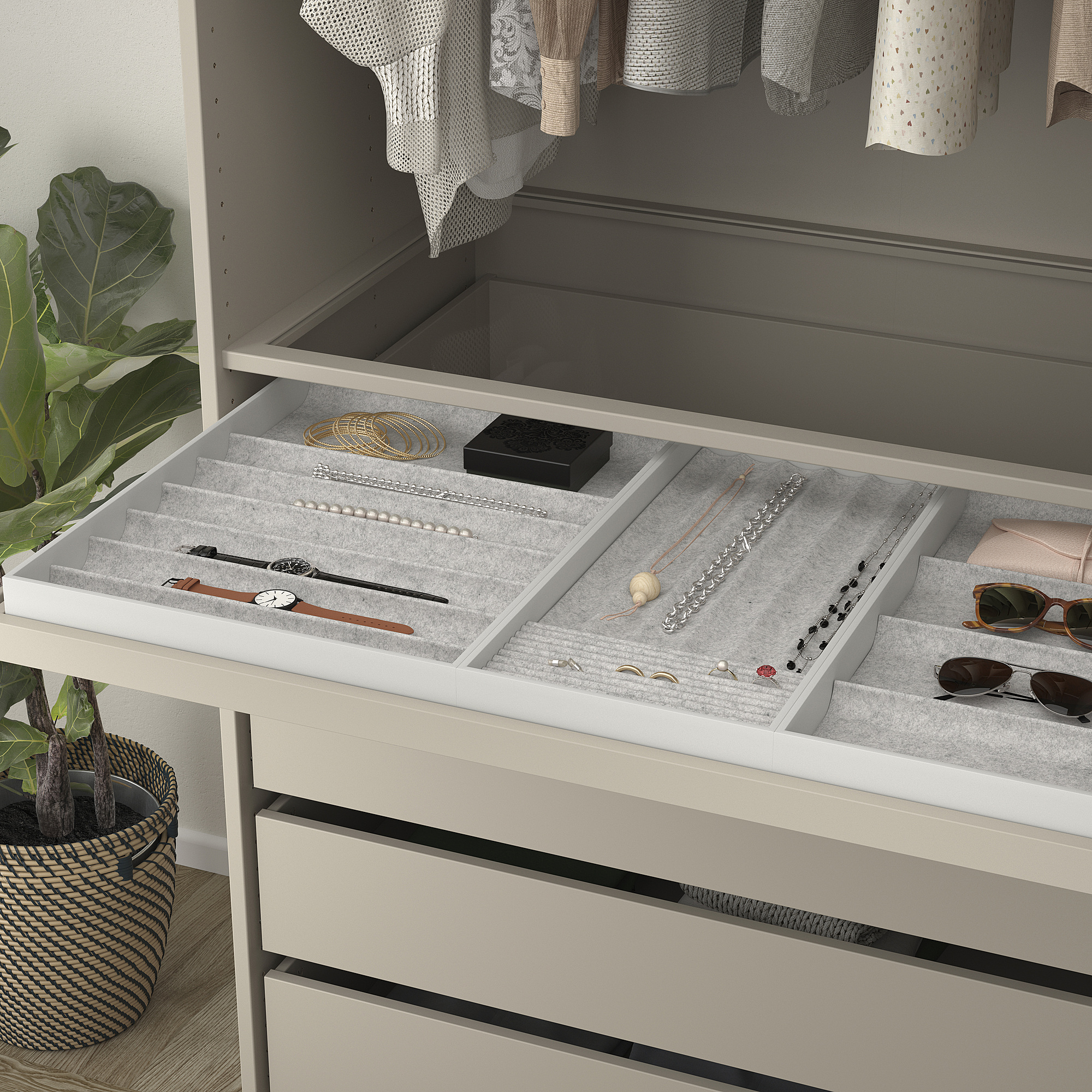 KOMPLEMENT pull-out tray with insert