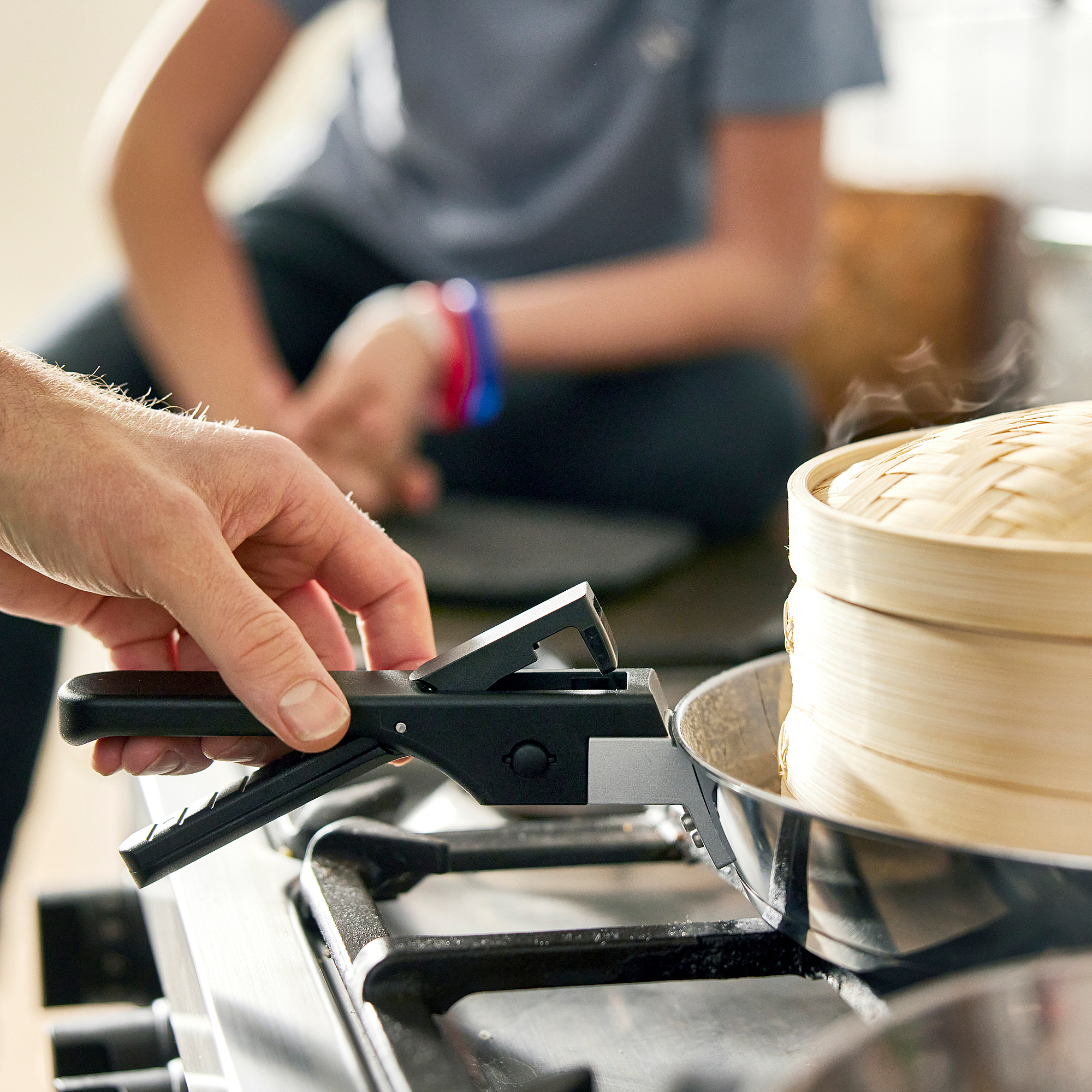 SLÄTROCKA cookware kit with detachable handle