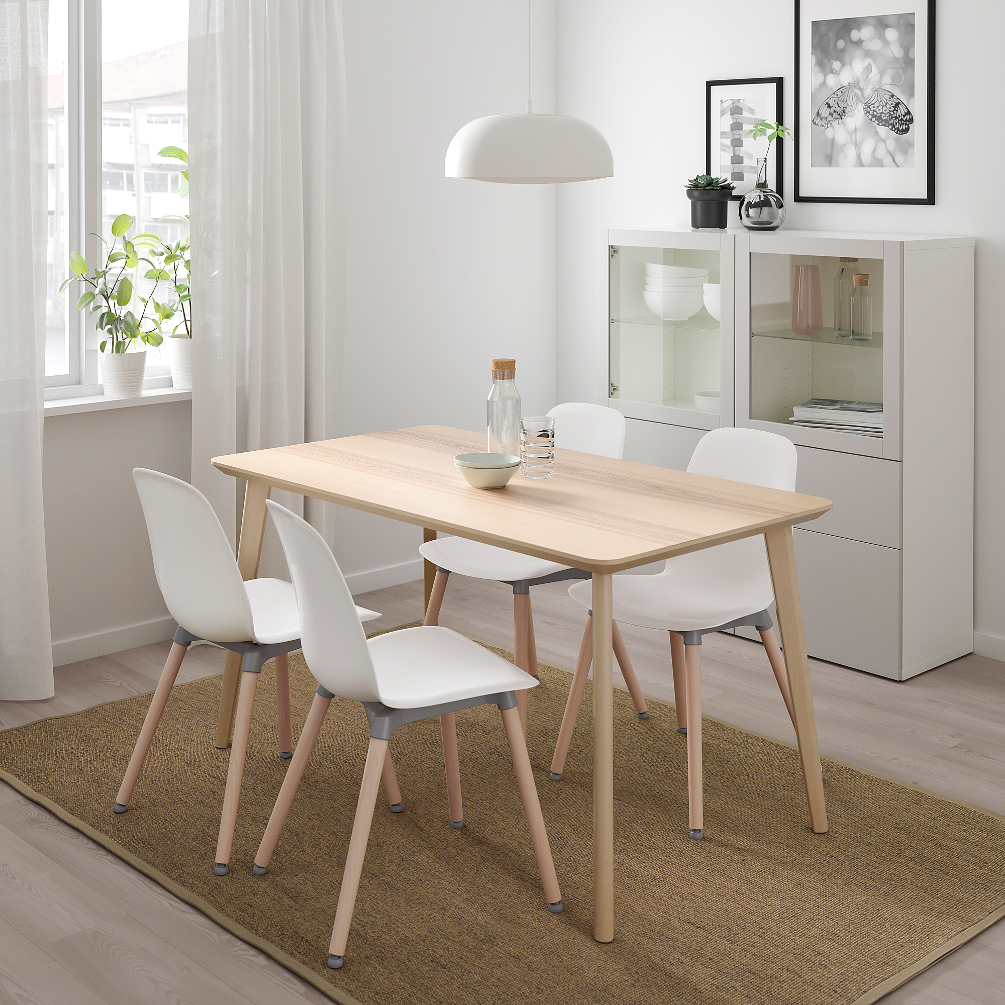 LEIFARNE/LISABO 餐桌附4張餐椅, 實木貼皮 梣木/白色 IKEA 線上購物 IKEA 線上購物 選購家具、燈飾