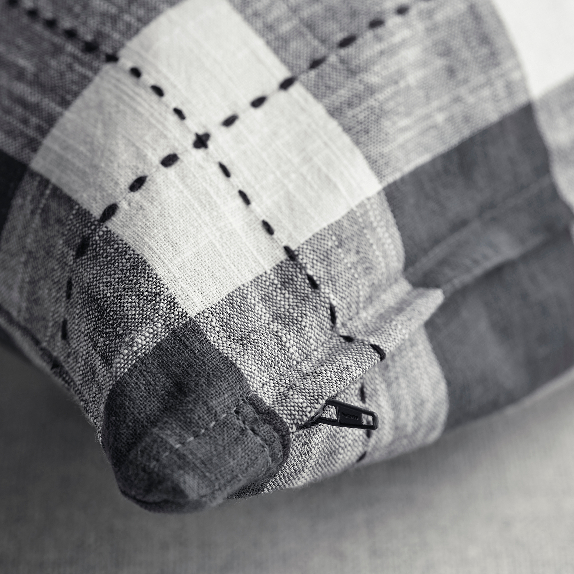 SVAMPFLY cushion cover