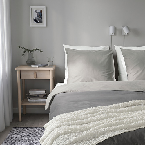 OFELIA throw