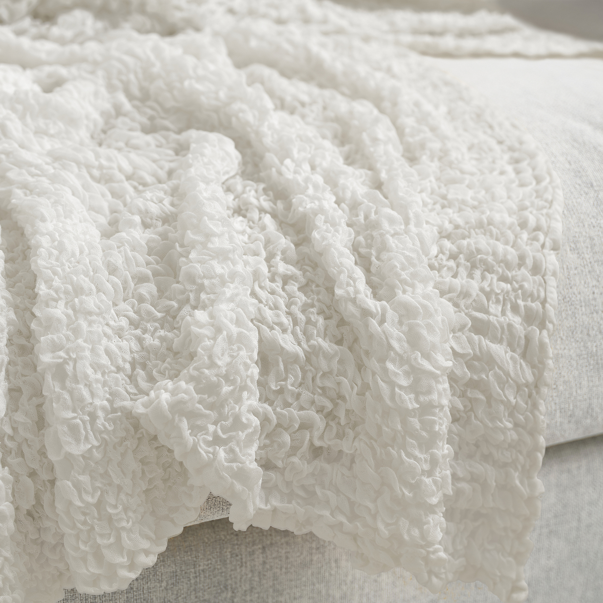 OFELIA throw
