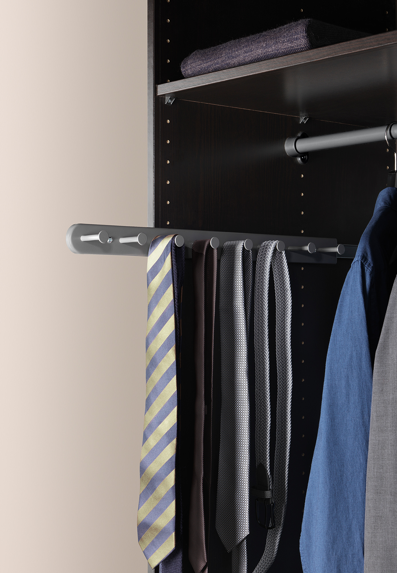 KOMPLEMENT pull-out multi-use hanger