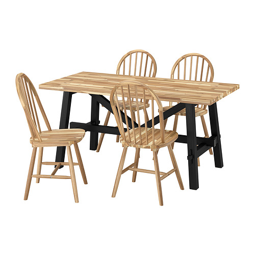 SKOGSTA 餐桌附4張餐椅