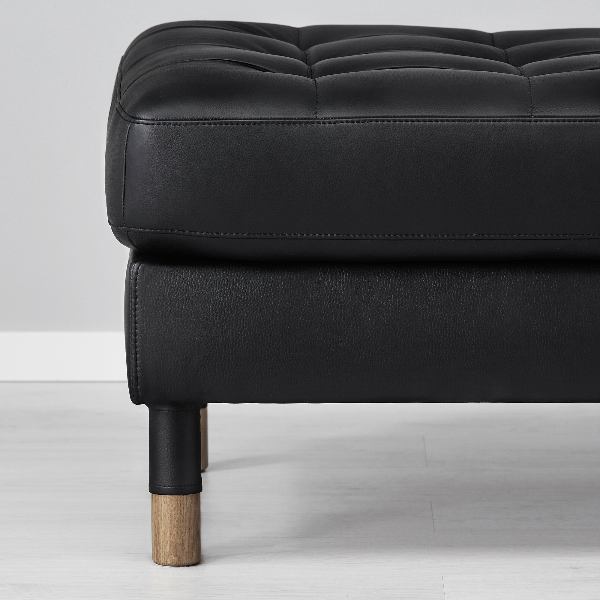 LANDSKRONA footstool