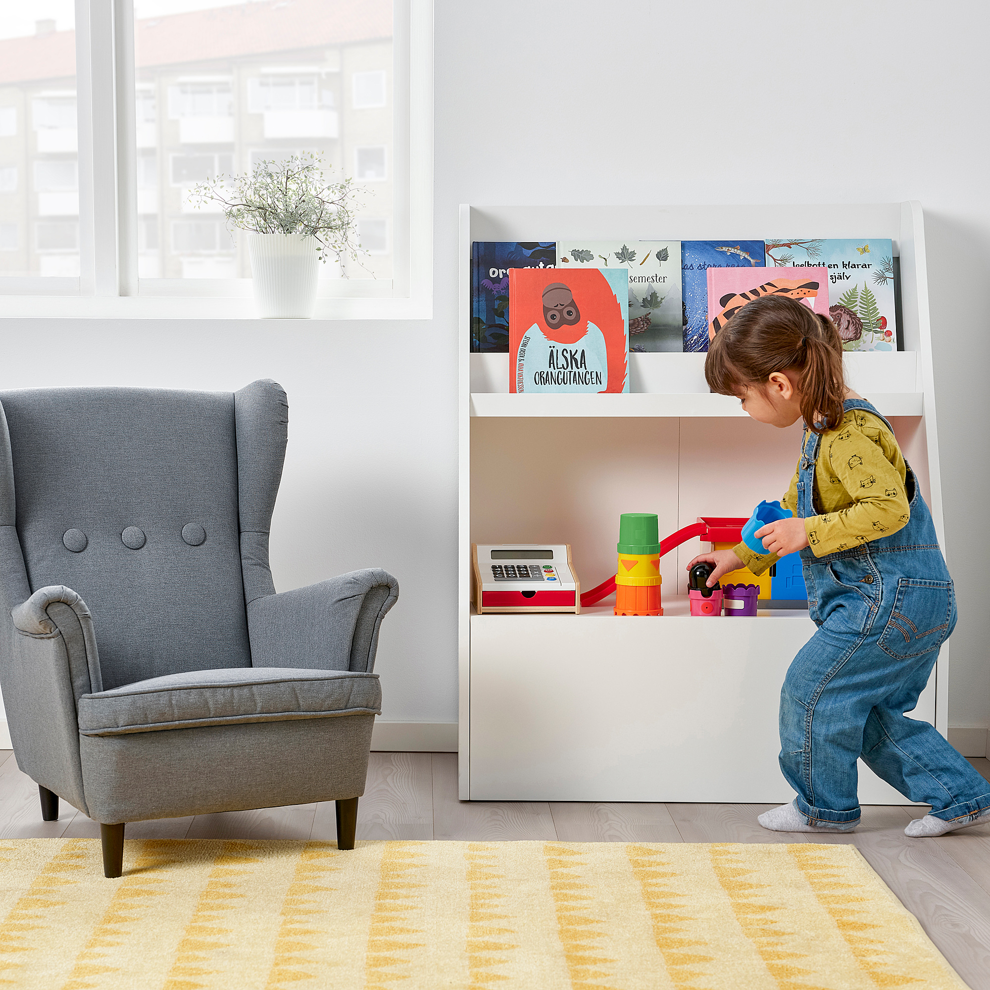 BERGIG book display with storage