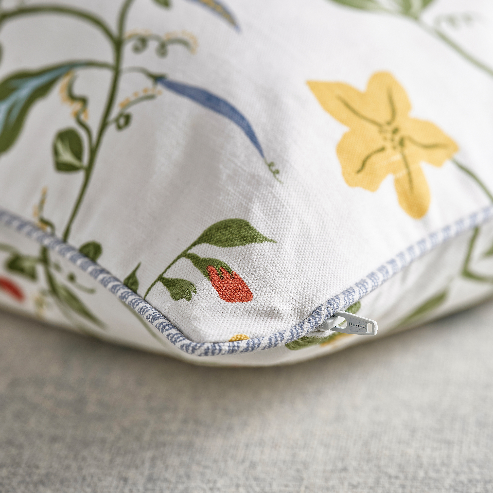 ÄNGSPALPMAL cushion cover
