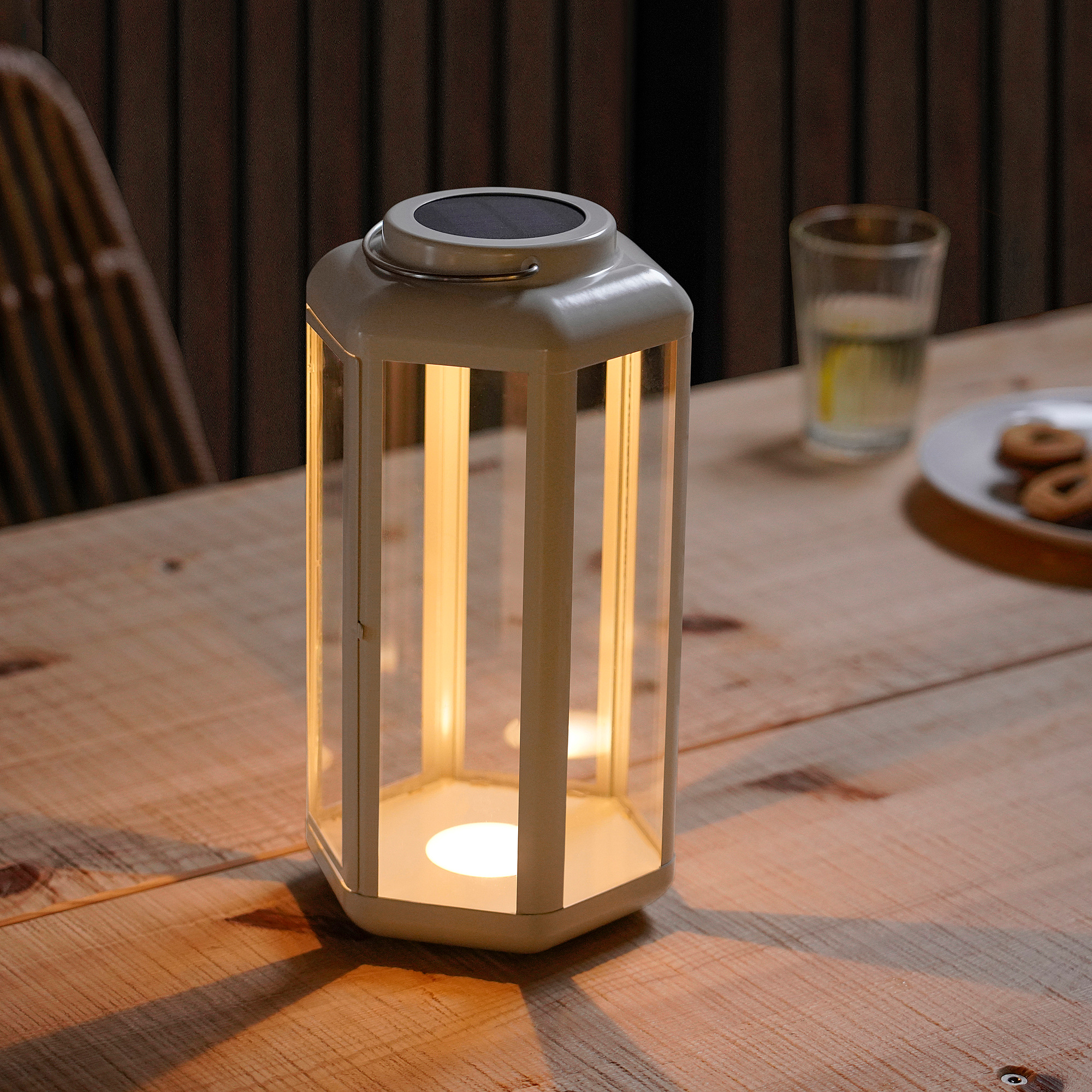 SOLVINDEN LED solar-powered table lamp