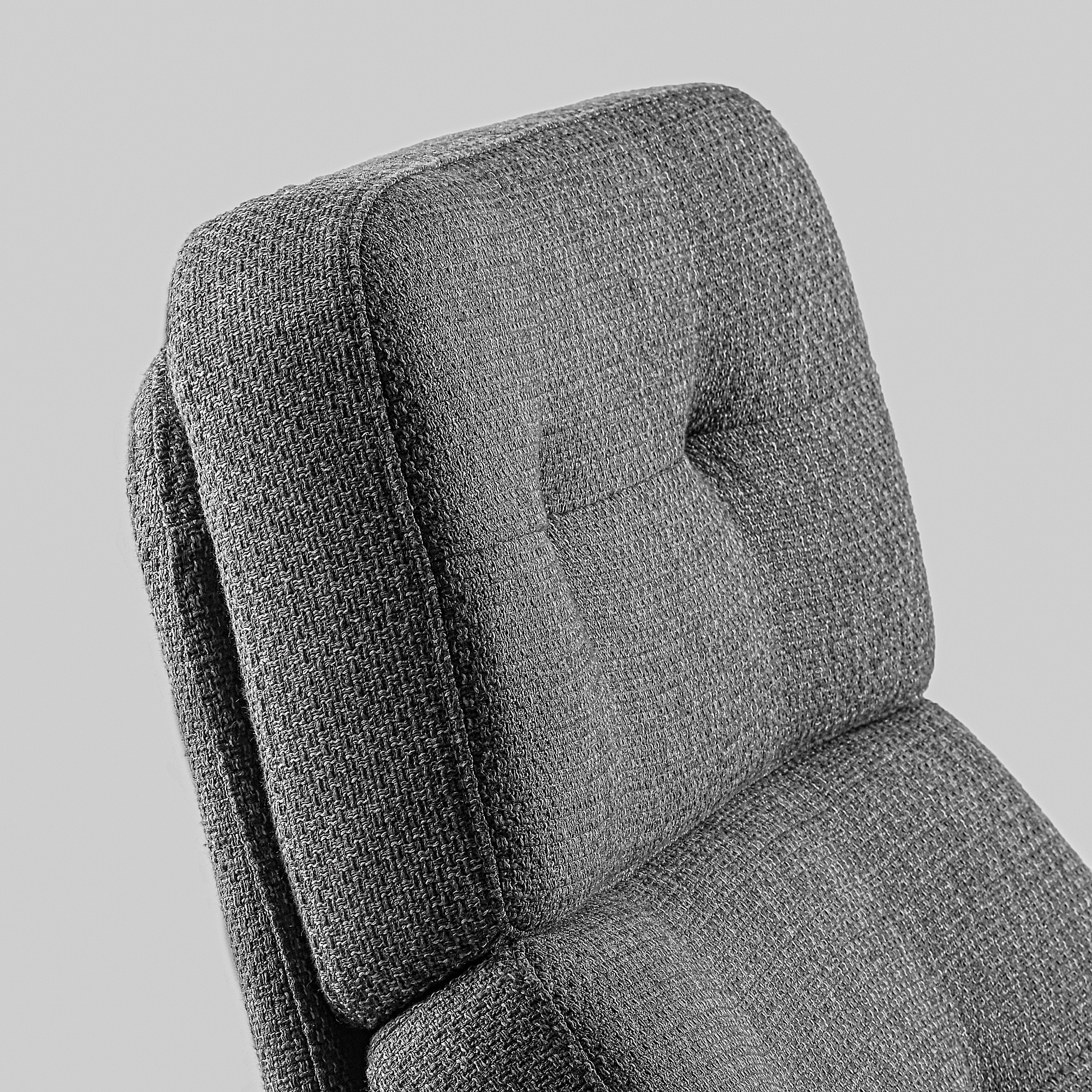 HAVBERG swivel armchair