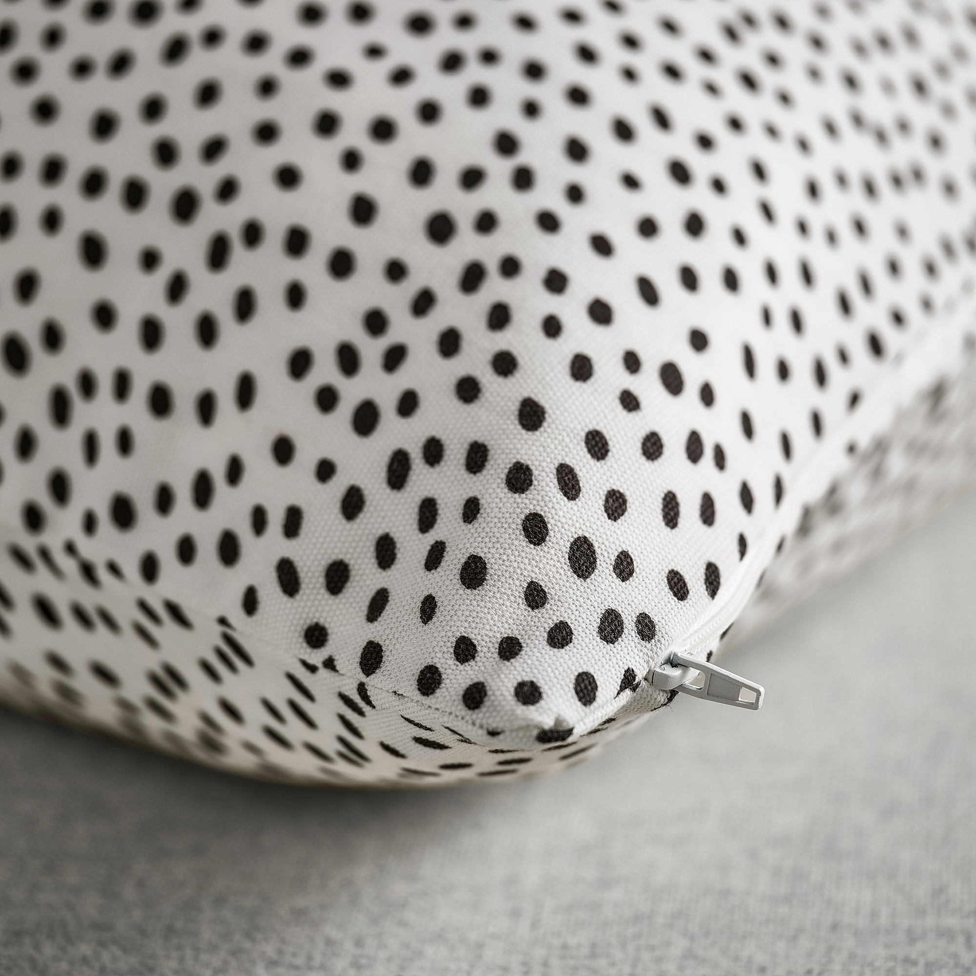 BJÖRKGRÅMAL cushion cover