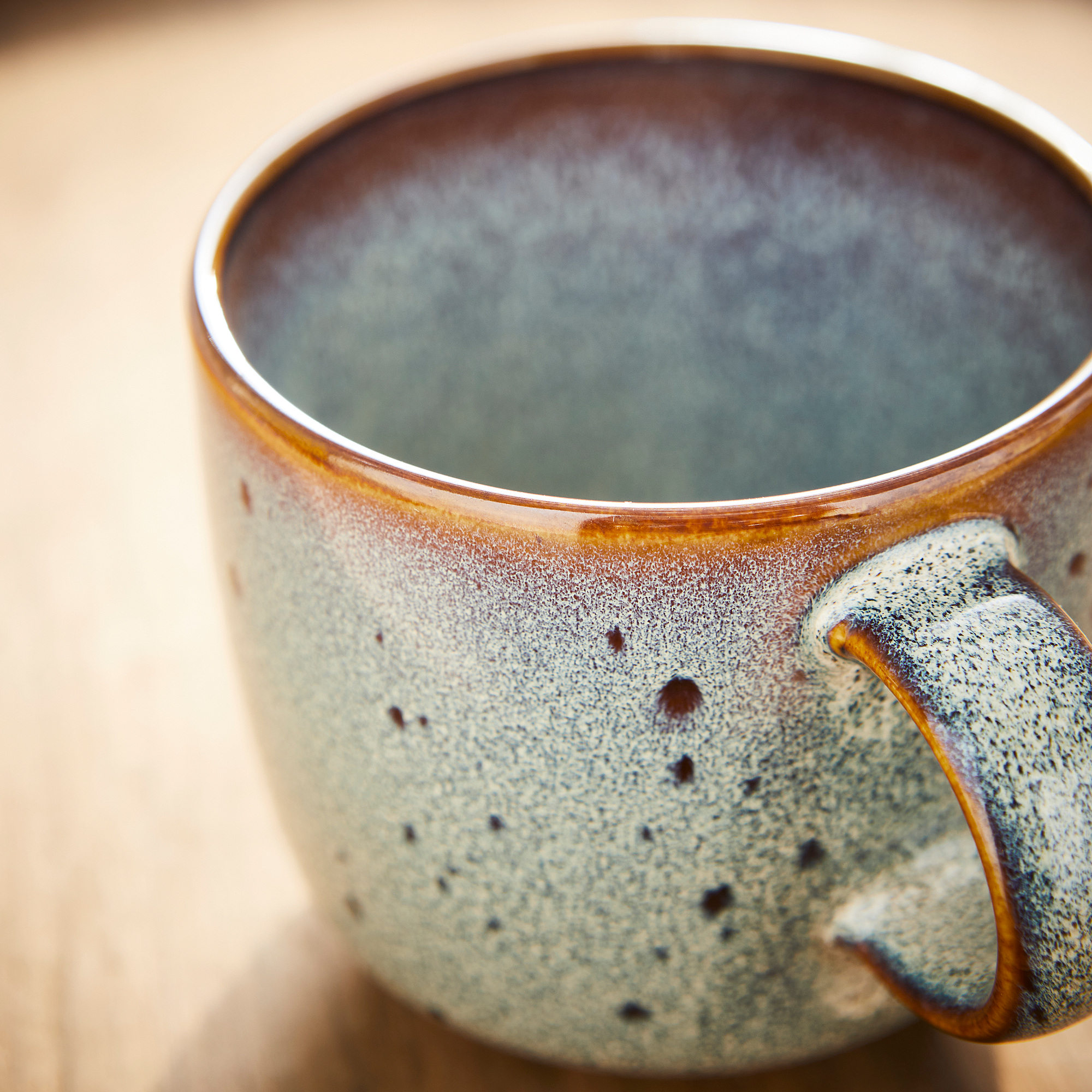 GLADELIG mug