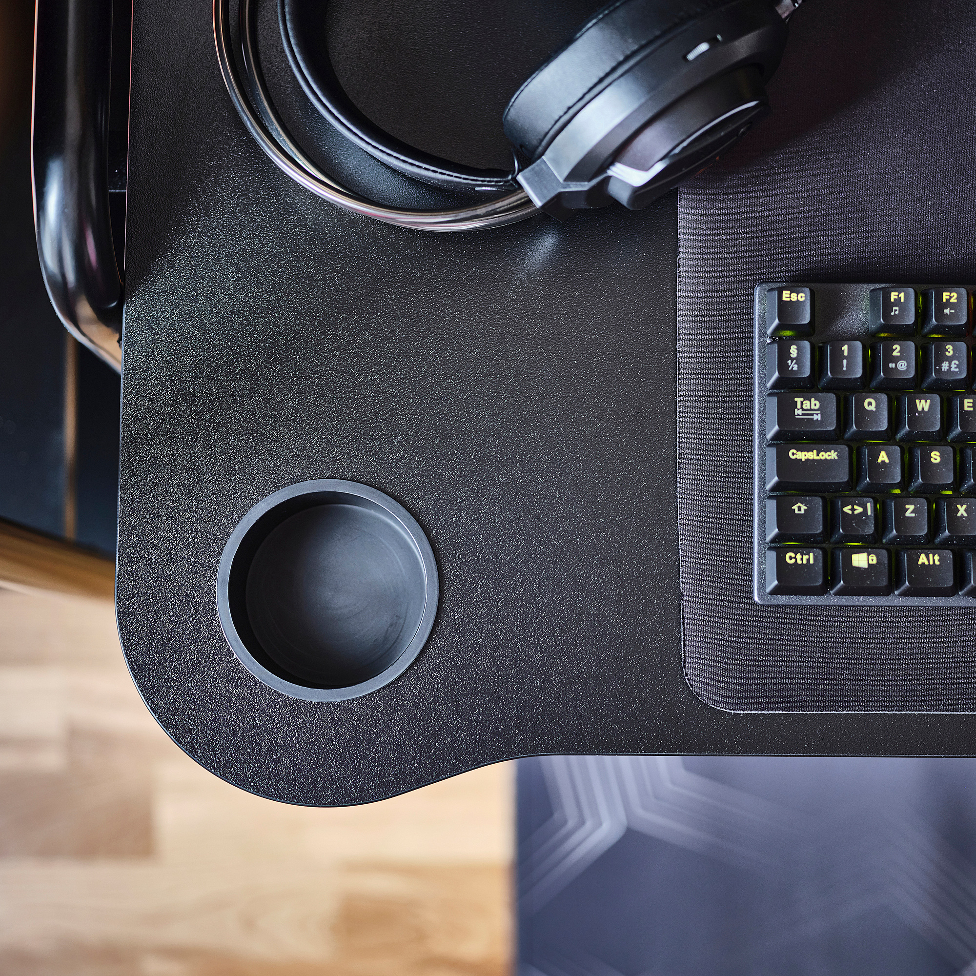 FRÖSKELÅS gaming desk