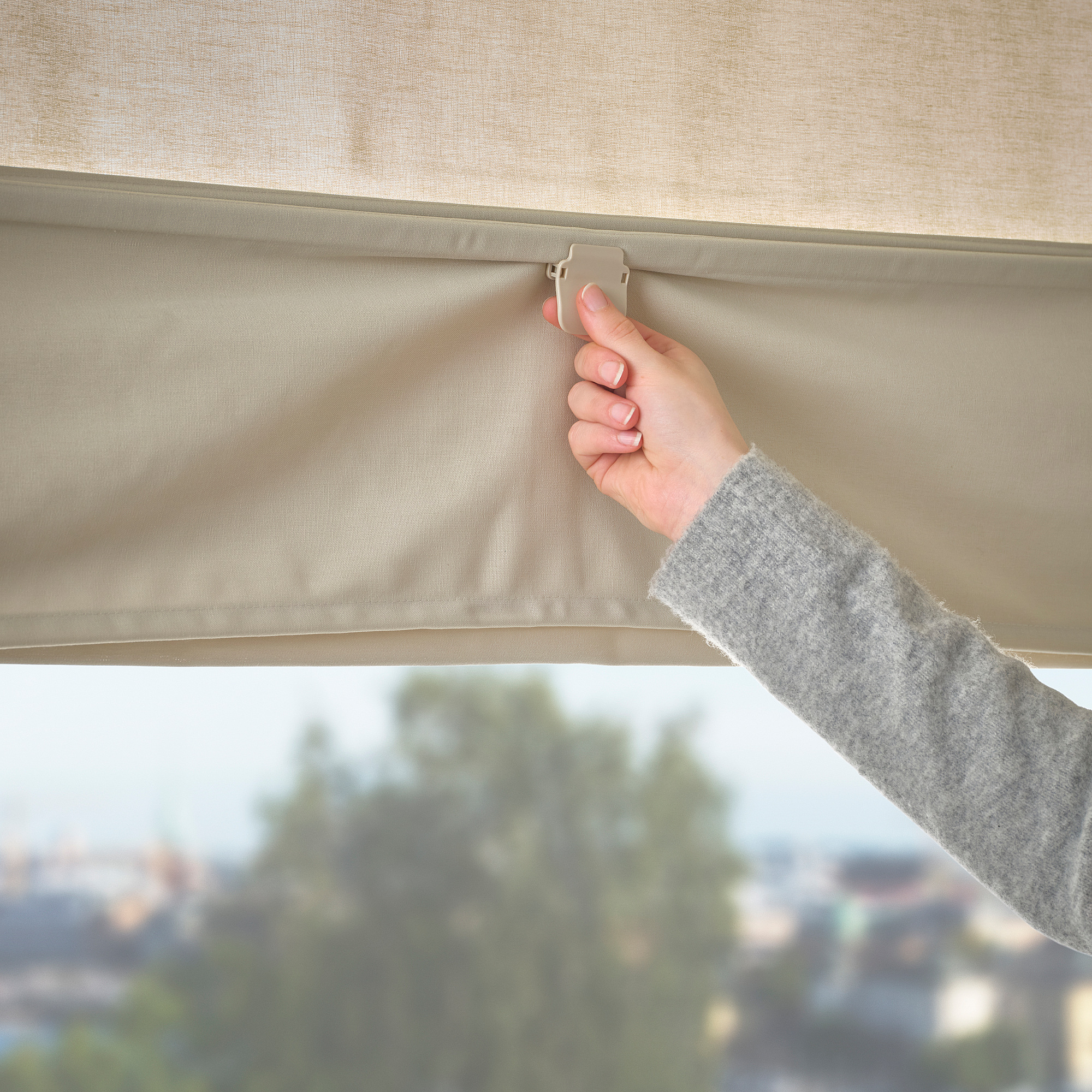 RINGBLOMMA Roman blind