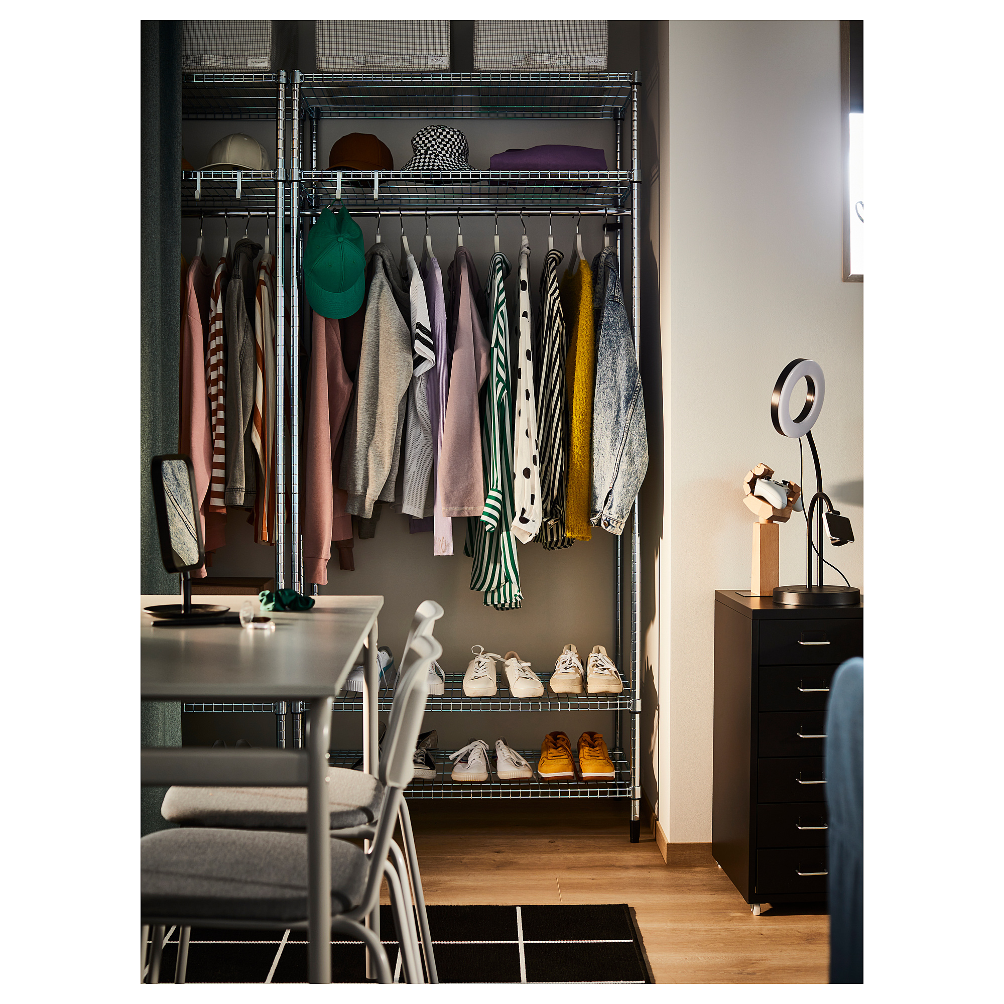 OMAR shelving unit with clothes rail