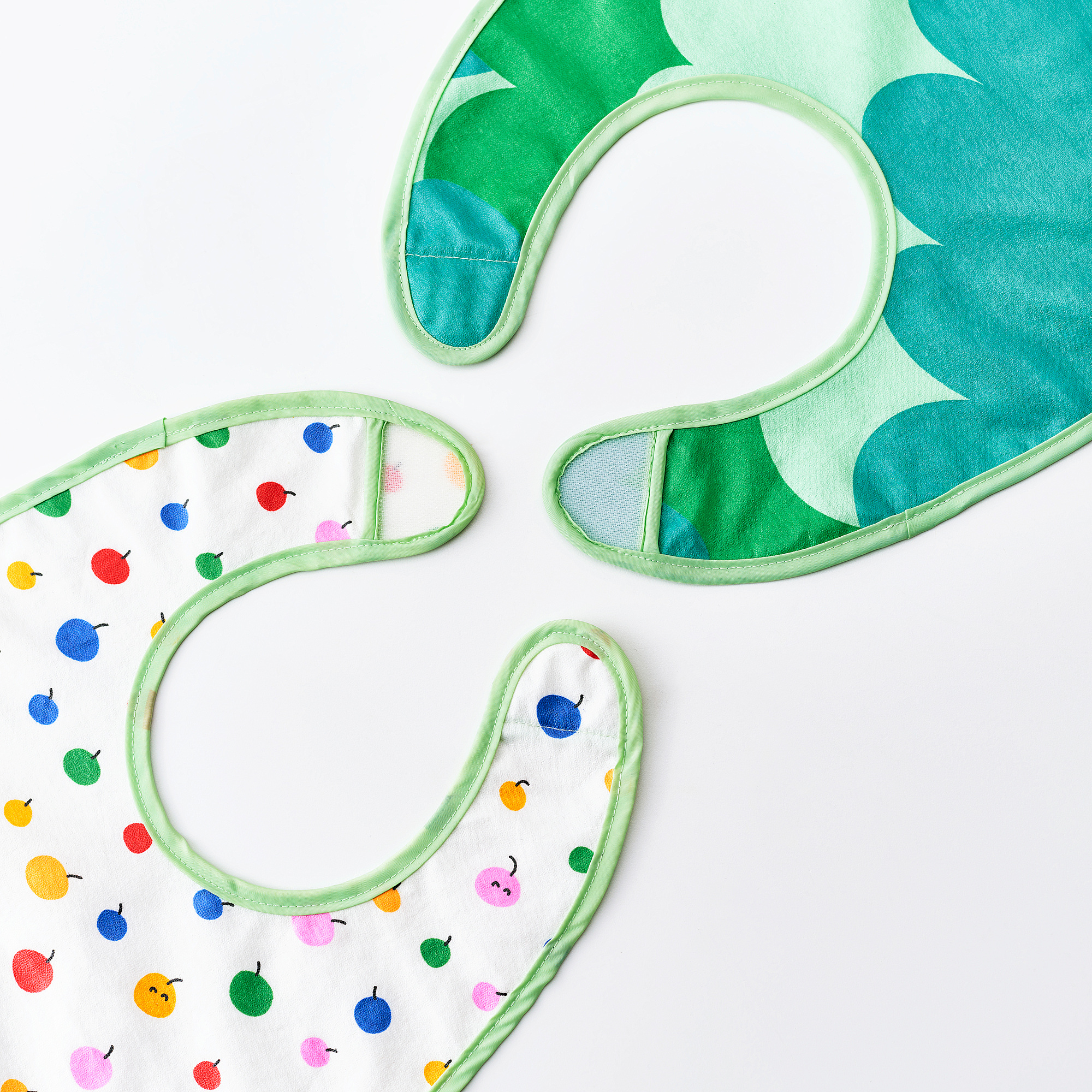 GRÖNFINK bib