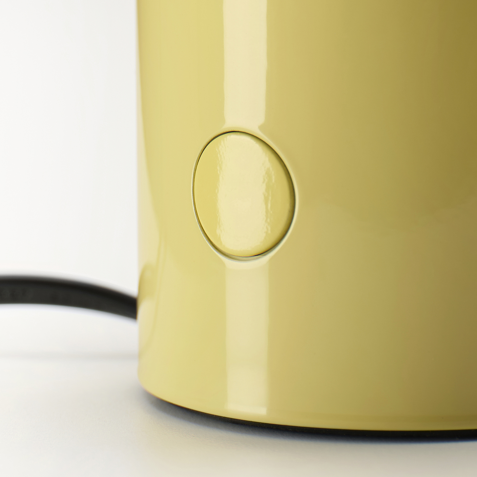 SPETSBOJ table lamp