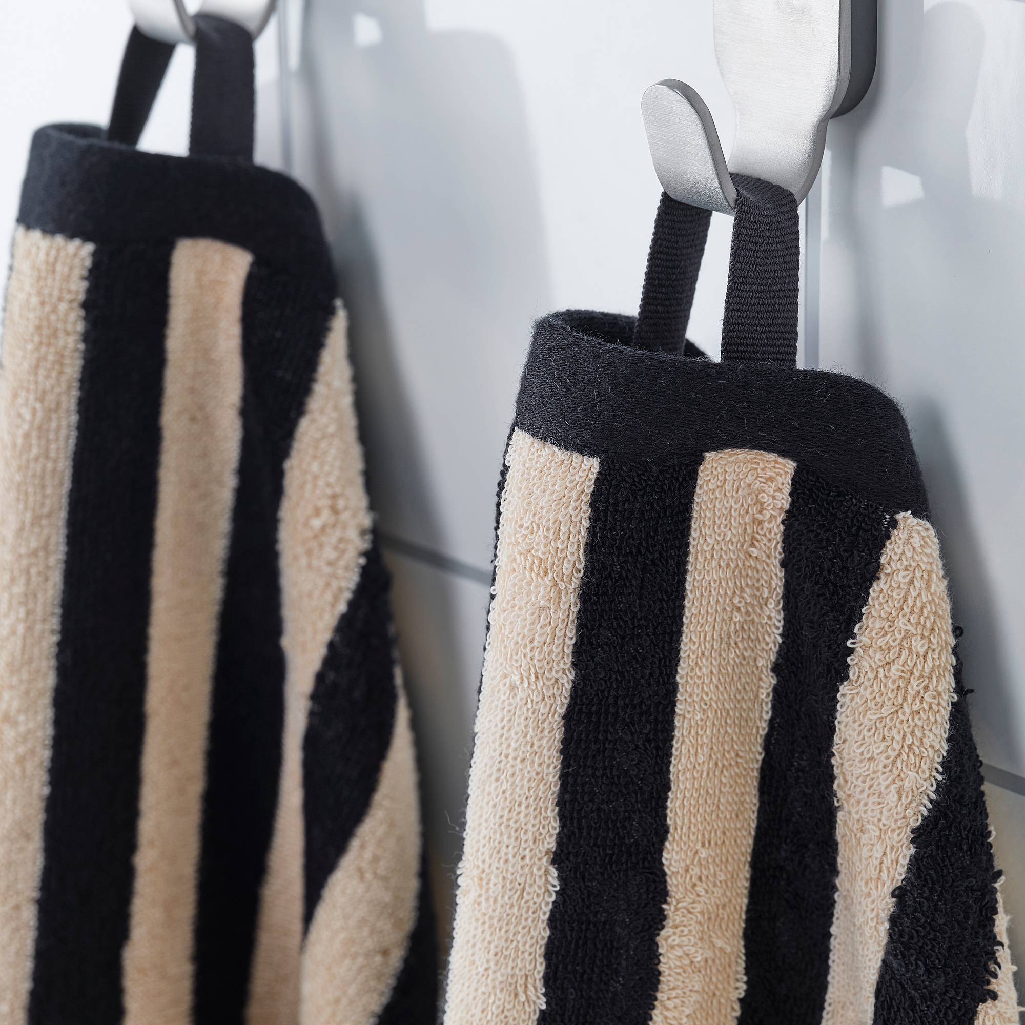 SLÅNHÖSTMAL bath towel