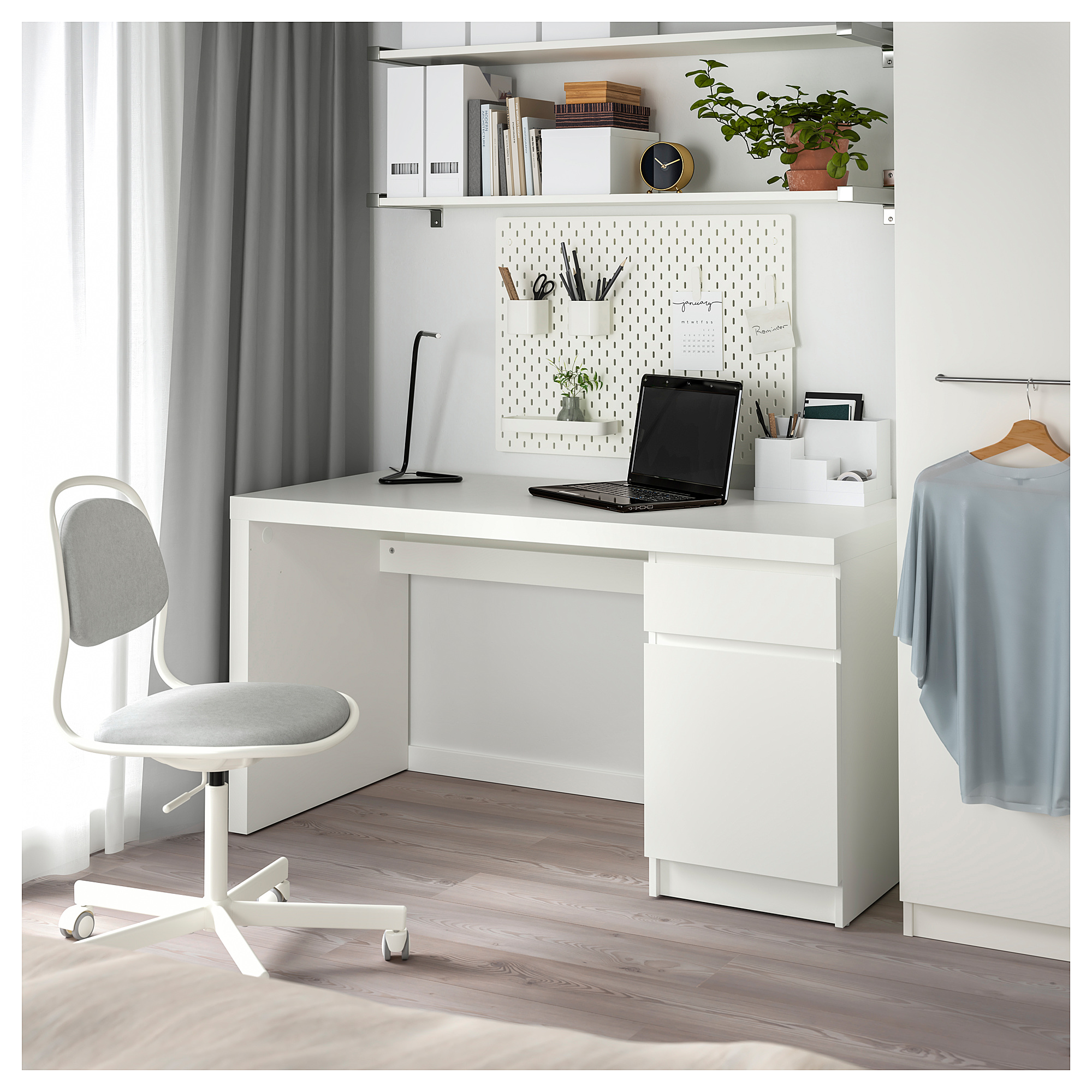 MALM desk