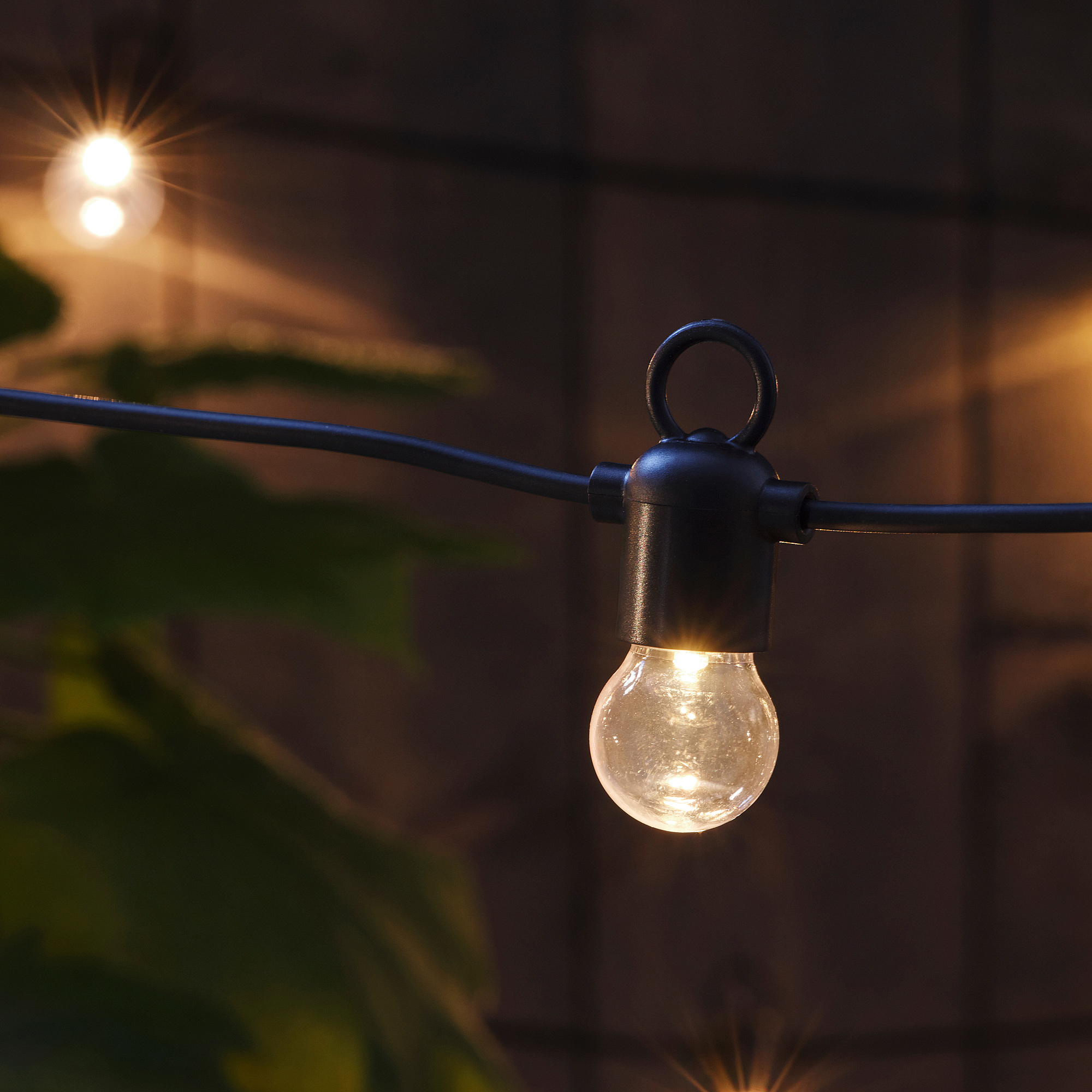 UTSUND LED lighting chain with 12 bulbs