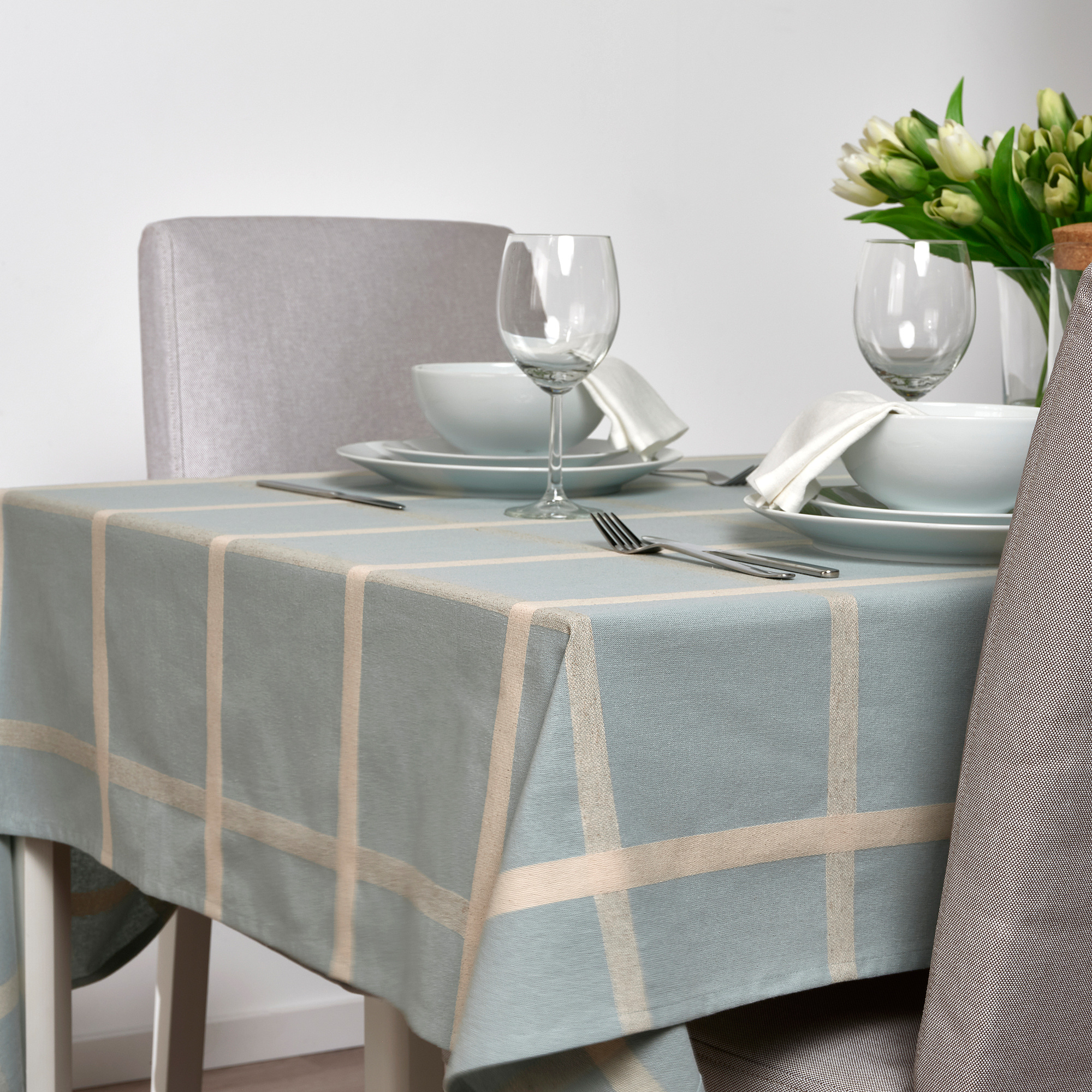 NISSÖGA tablecloth