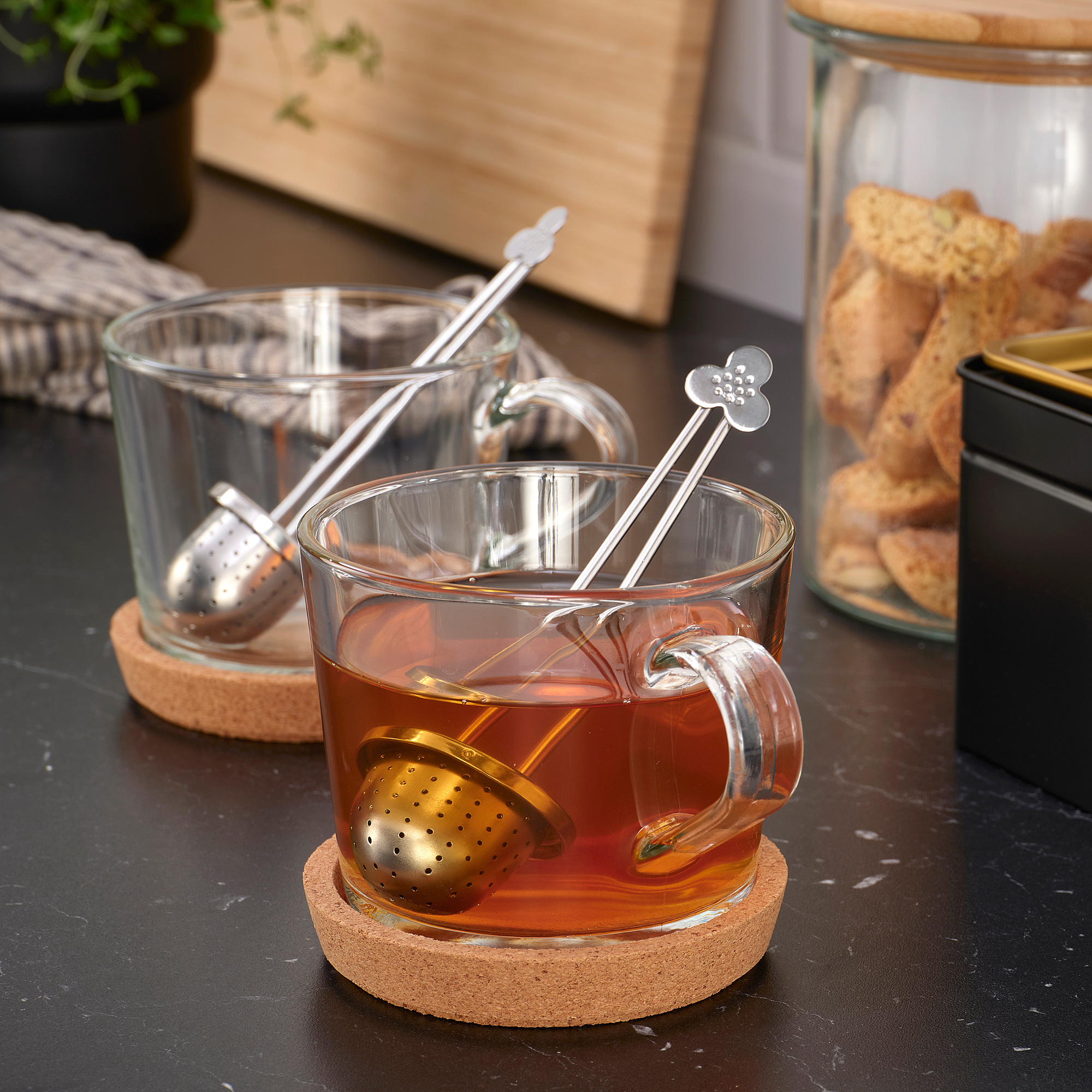 ÄNGSBLÅVINGE tea infuser