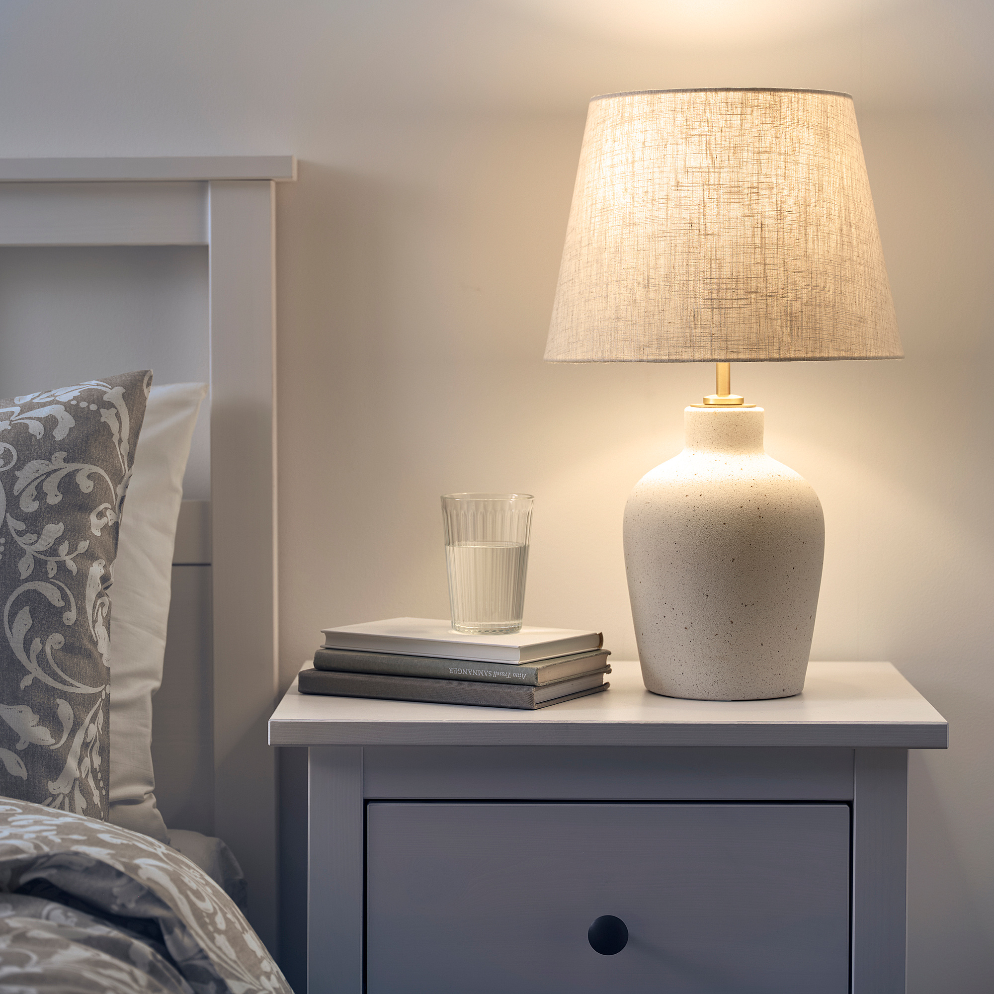 BLIDVÄDER table lamp