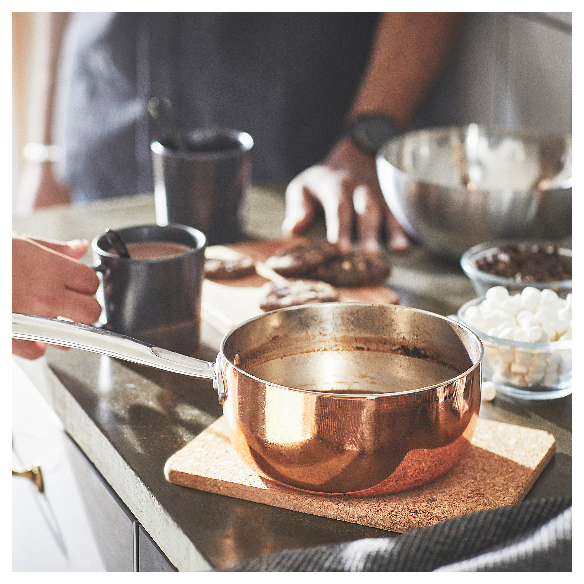 FINMAT saucepan with lid