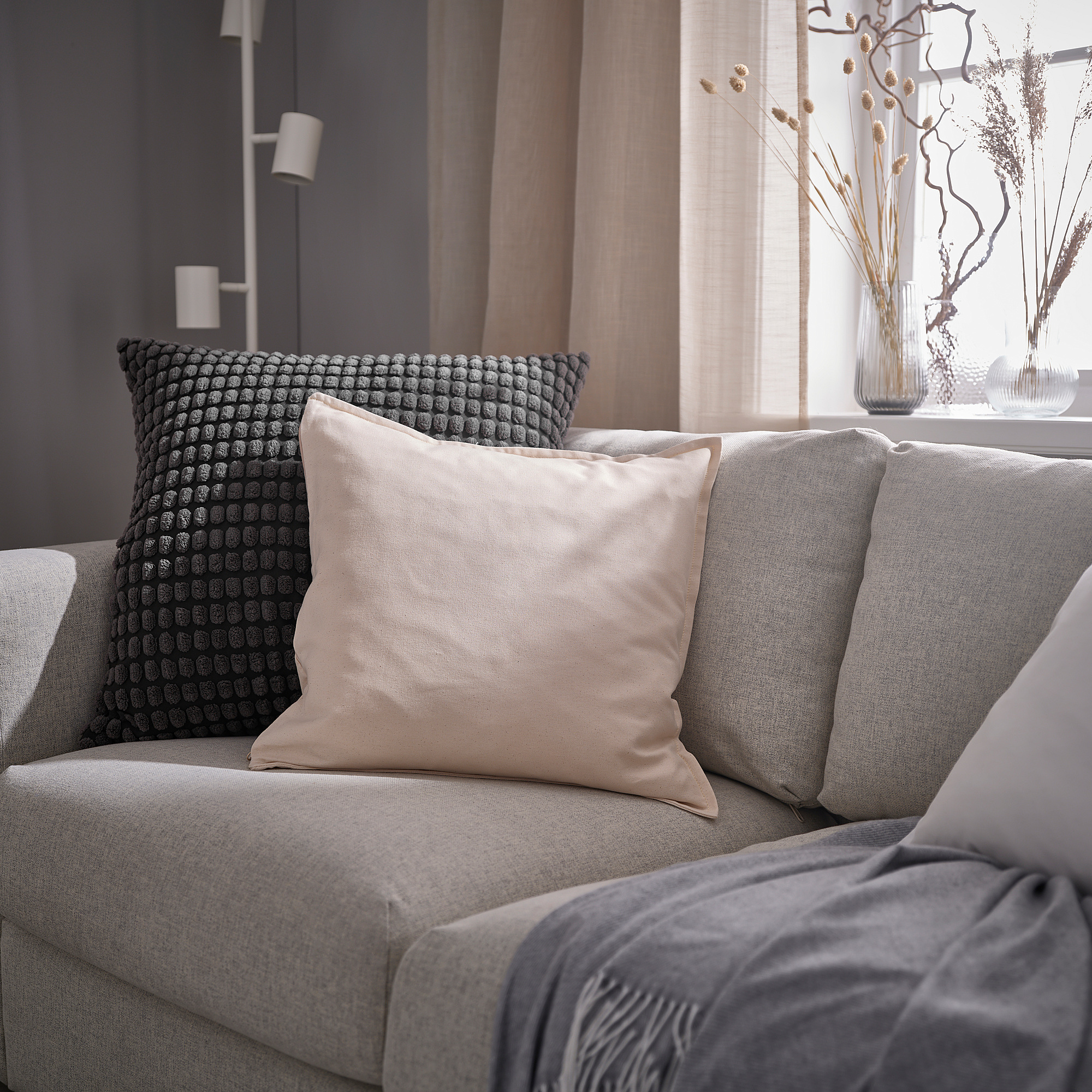 SVARTPOPPEL 靠枕套