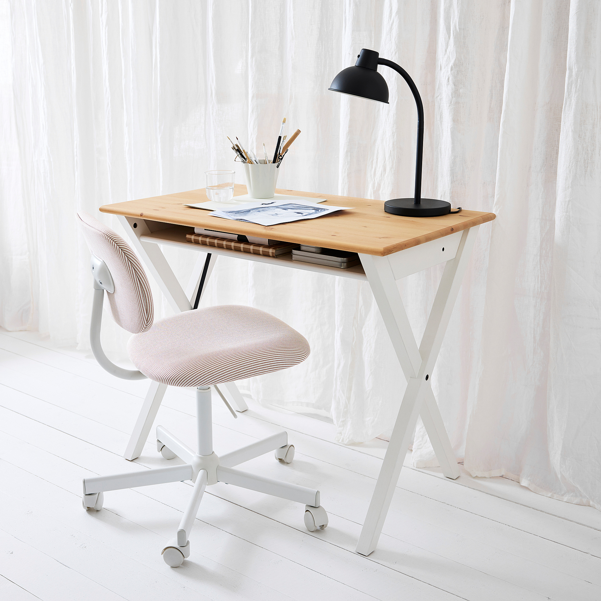 BOLLPOJKE 書桌/工作桌